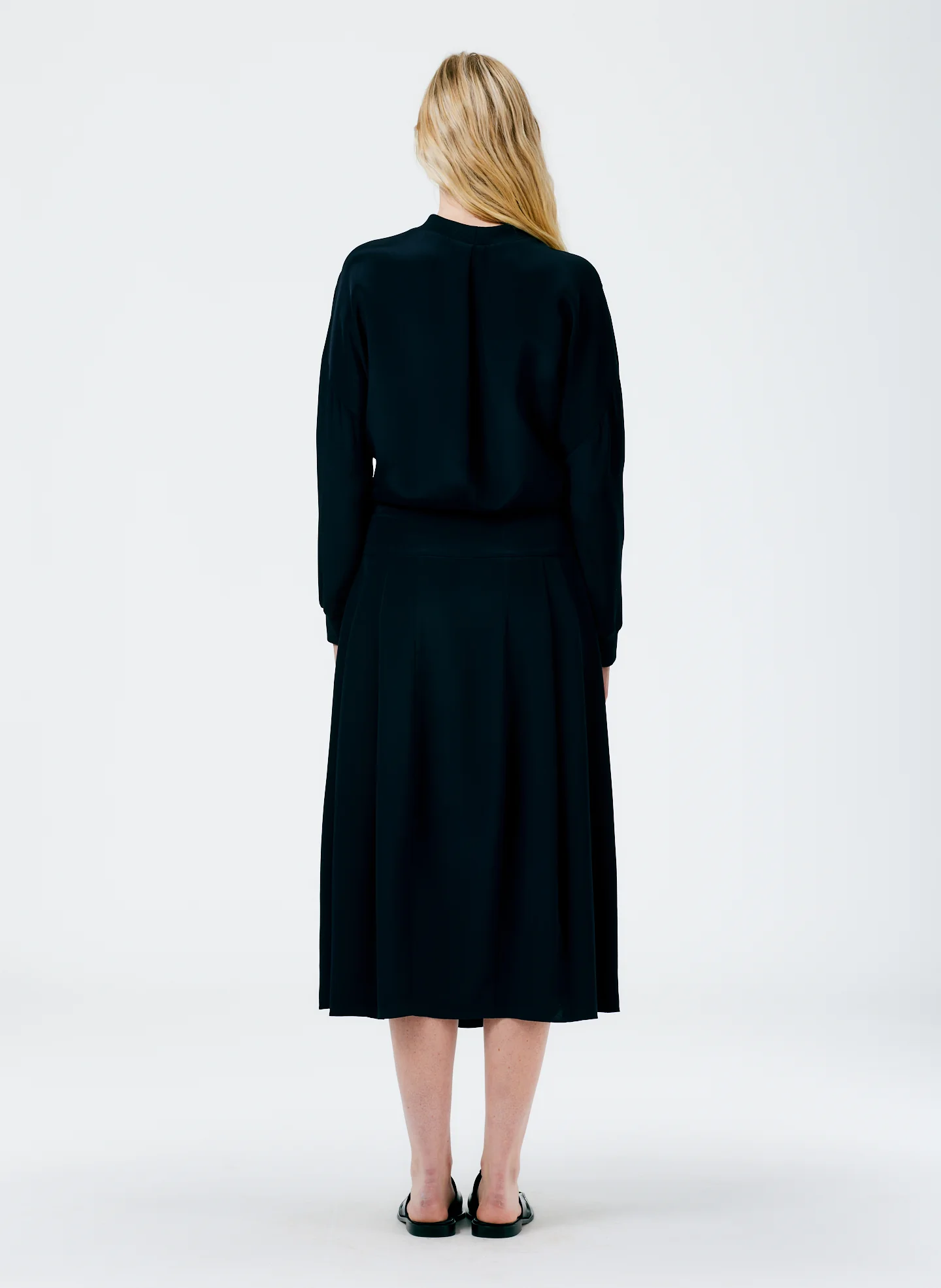 4-Ply Silk Crewneck Eased Out Top - Image 6