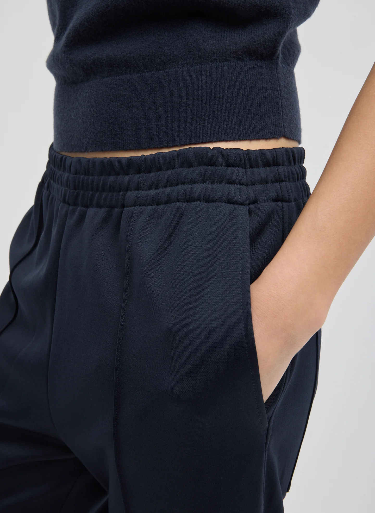 Active Knit Scottie Jogger - Image 5