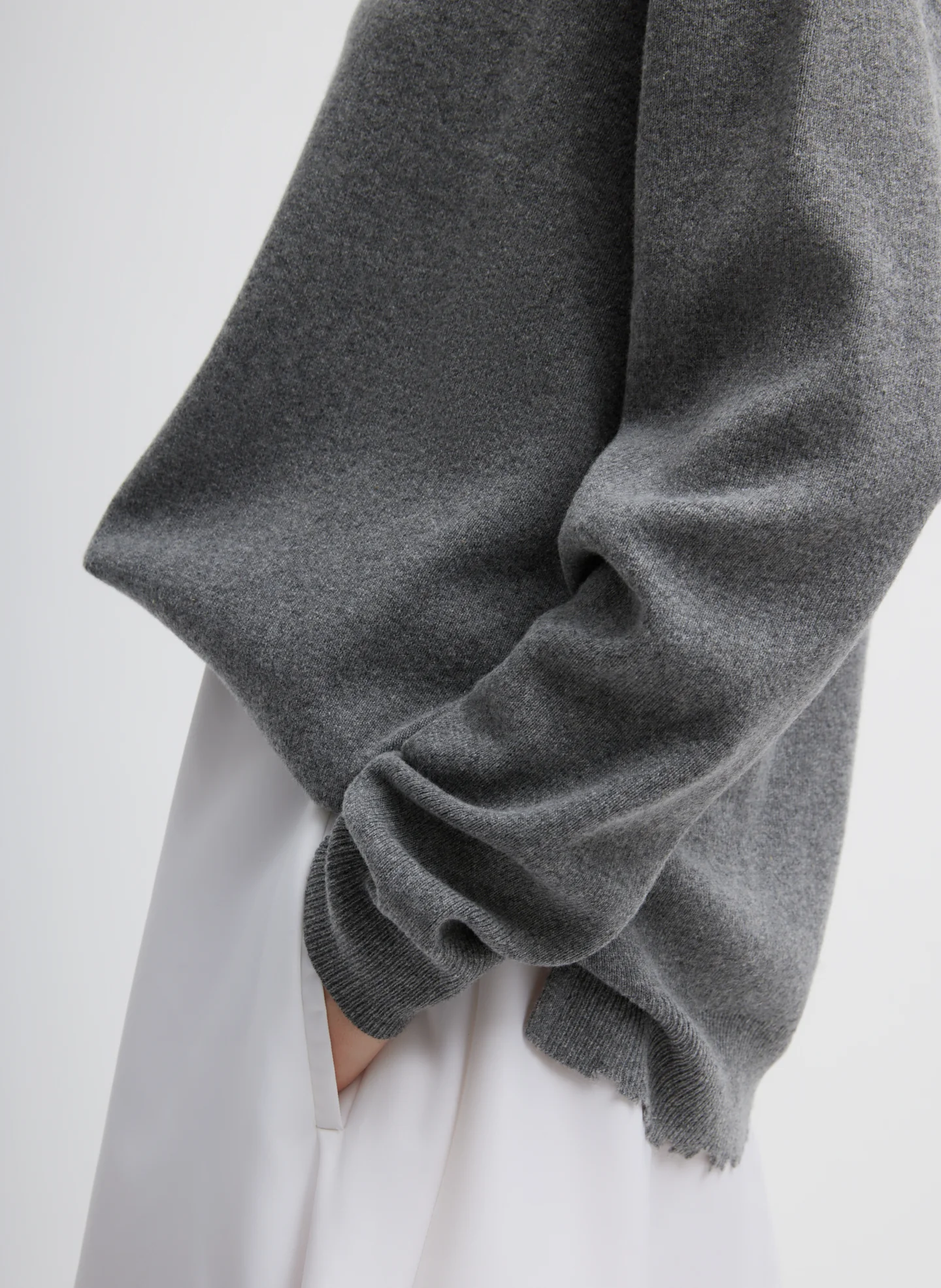 Anna Merino Wool Hole-At-Back Pullover - Image 3