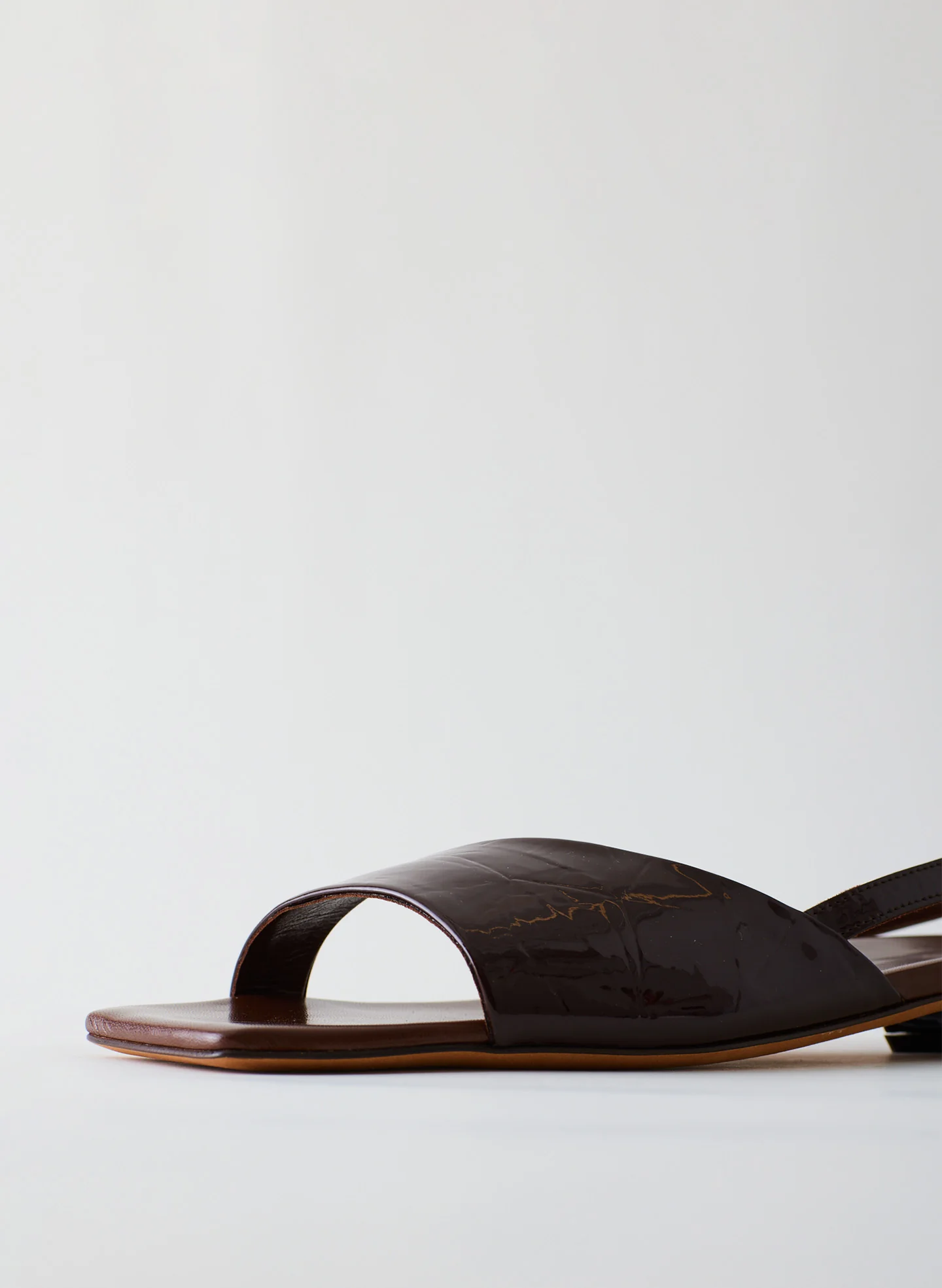Avi Crinkle Patent Asymmetric Flat - Image 6