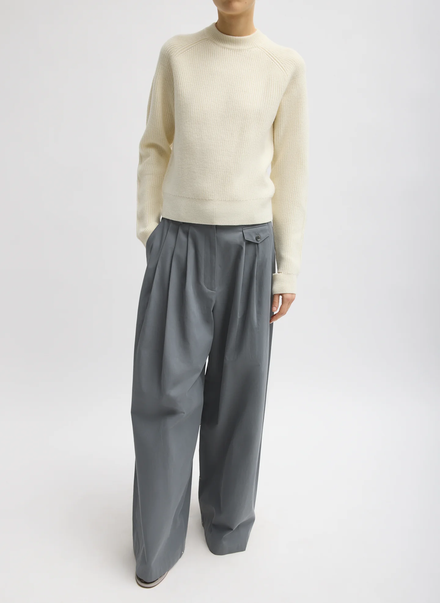 Bio Twill Triple Pleat Pant - Image 7