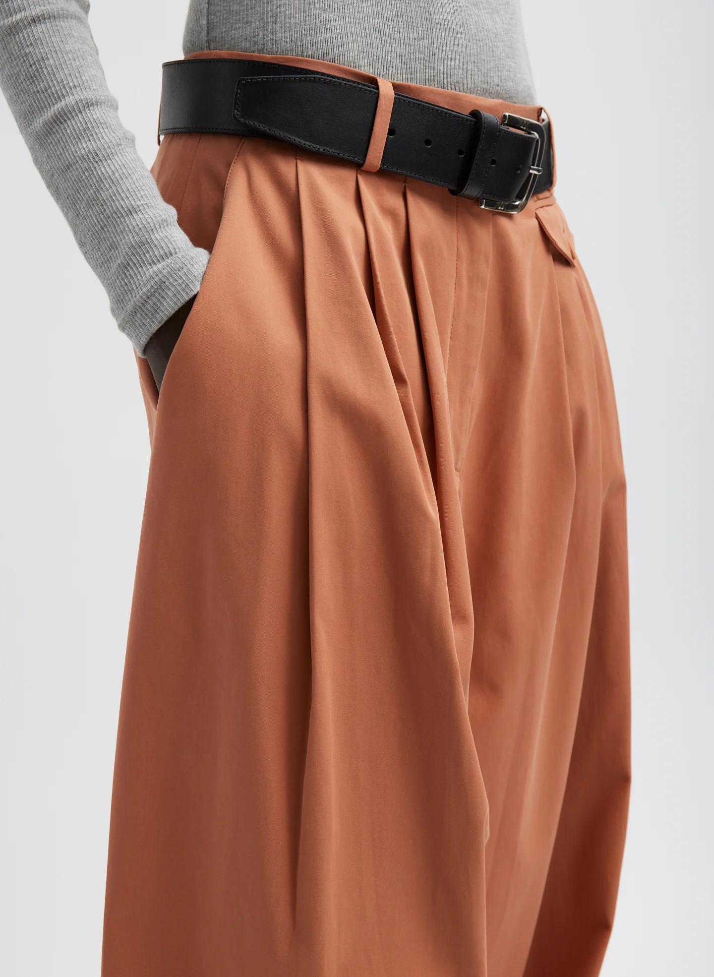 Bio Twill Triple Pleat Pant - Image 8