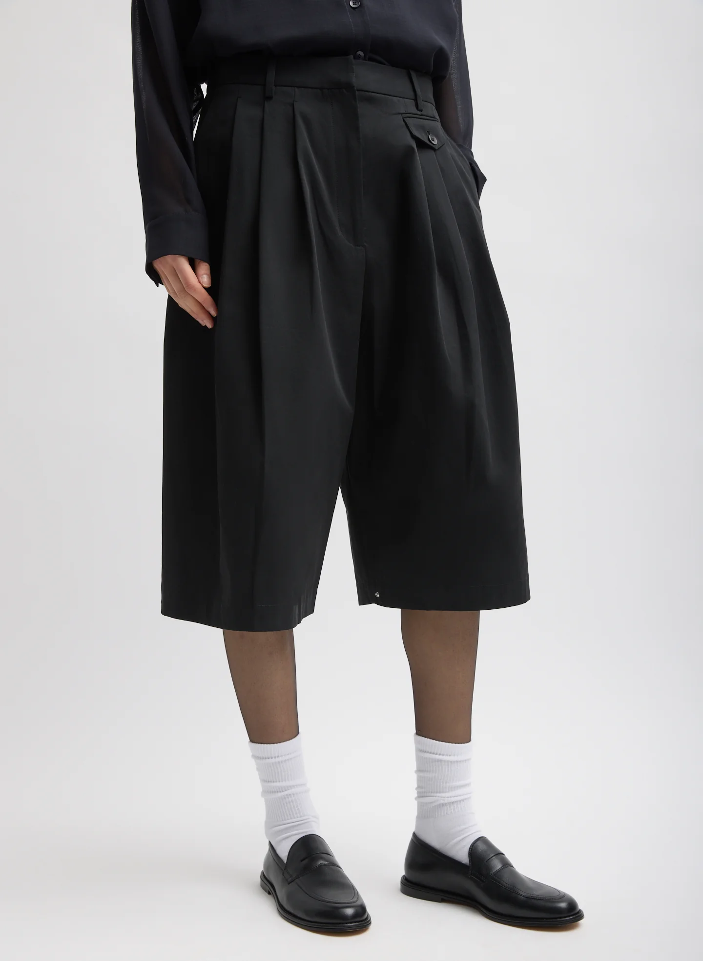 Bio Twill Triple Pleat Short - Image 5