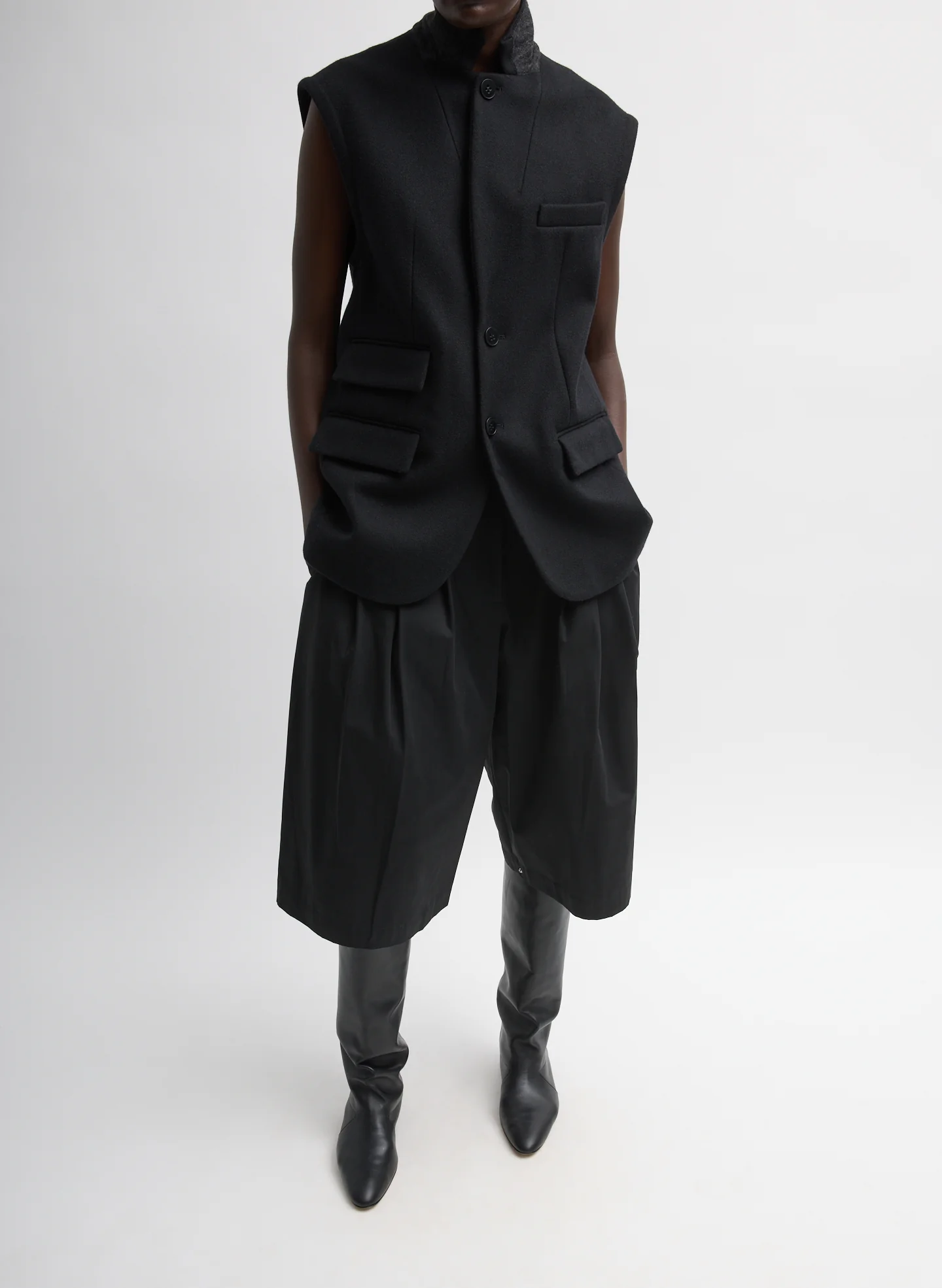 Bio Twill Triple Pleat Short - Image 9