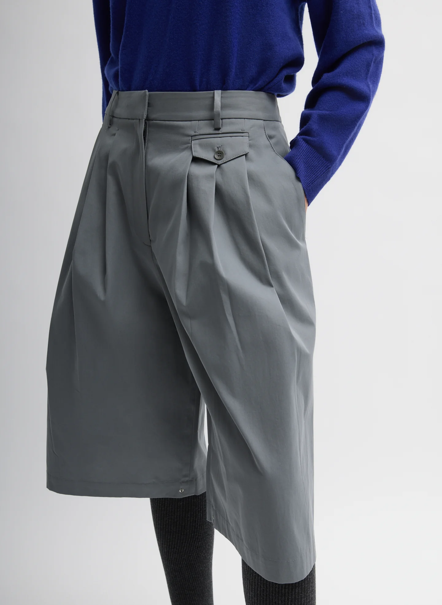 Bio Twill Triple Pleat Short - Image 6