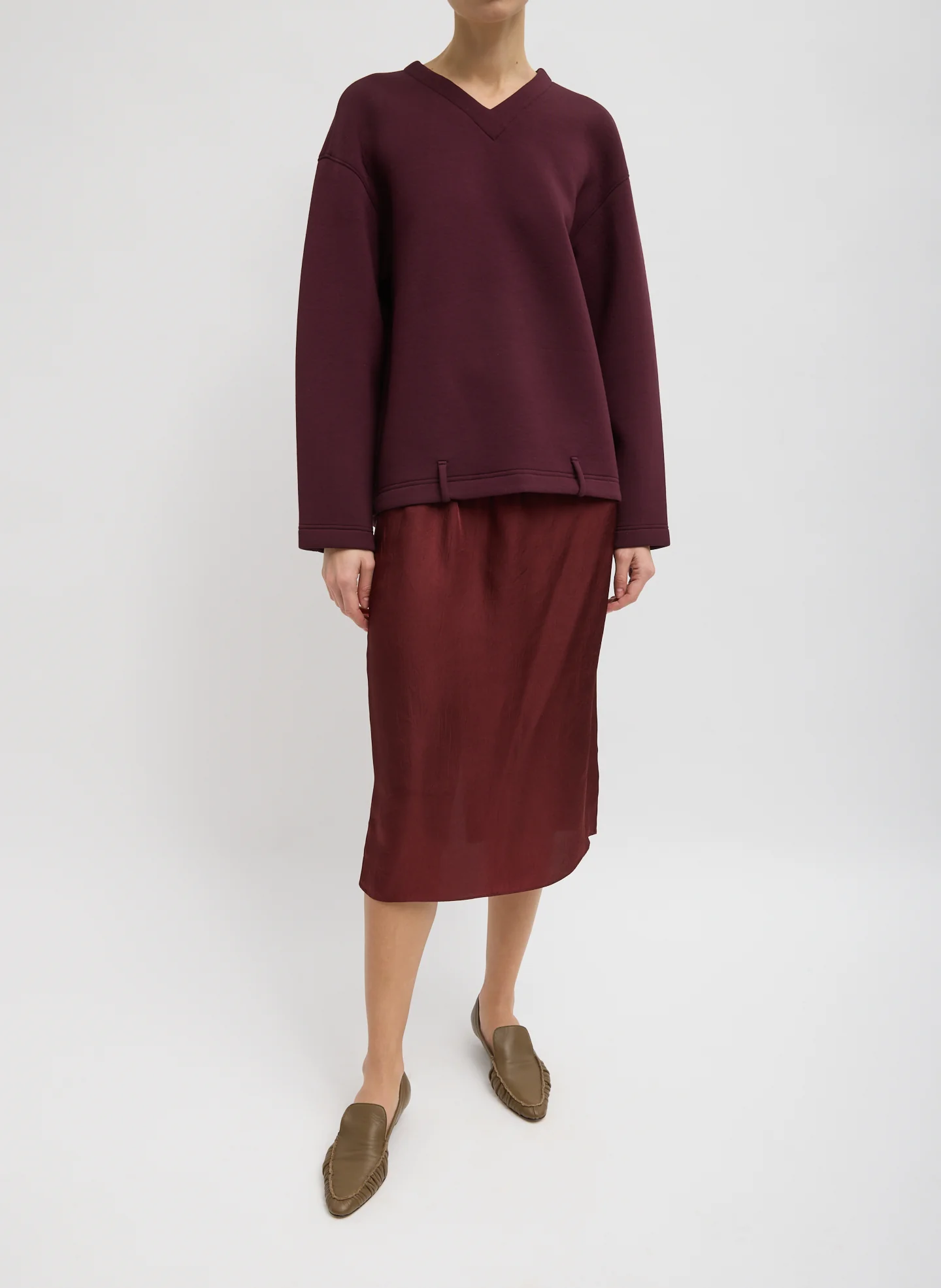 Bonded Viscose Easy V-Neck - Image 7
