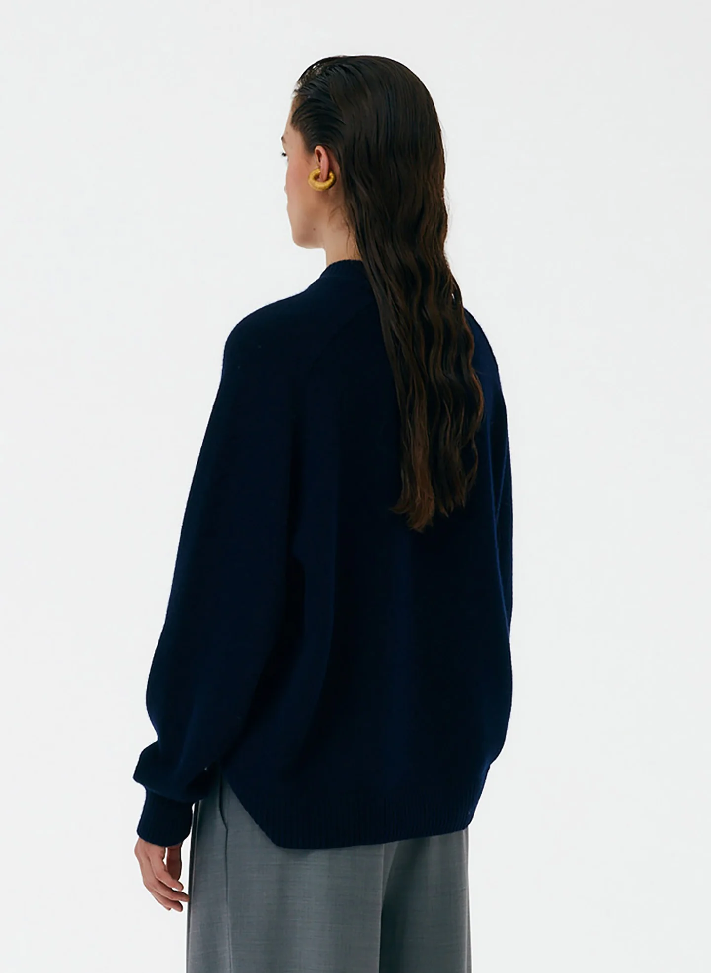 Cashmere Crewneck Oversized Sweater - Image 5