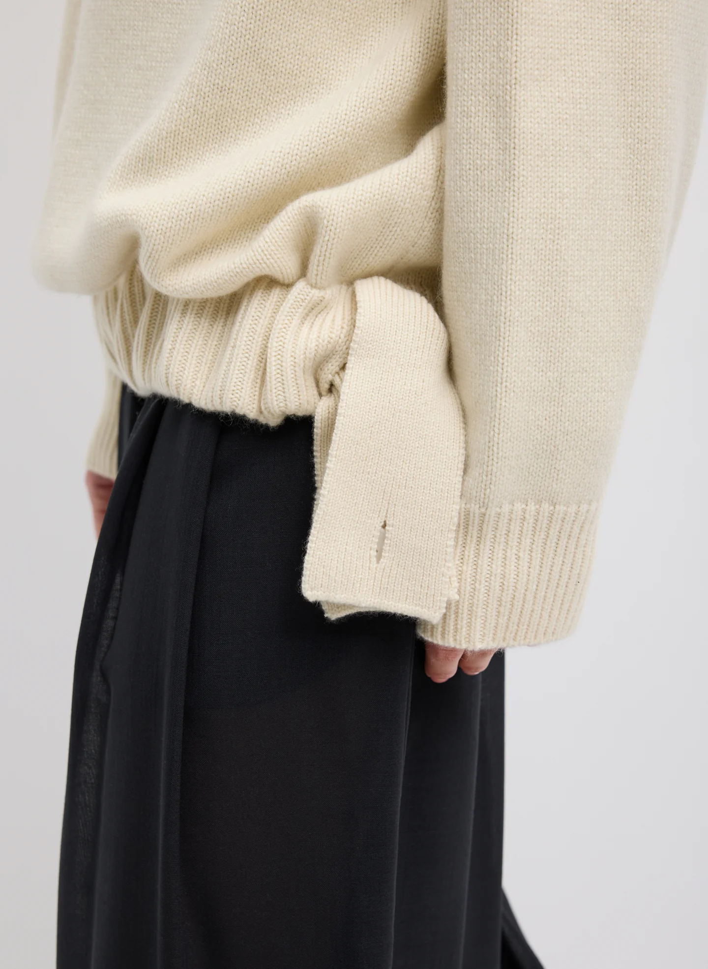 Cashmere Turtleneck Oversized Pullover Sweater - Image 10