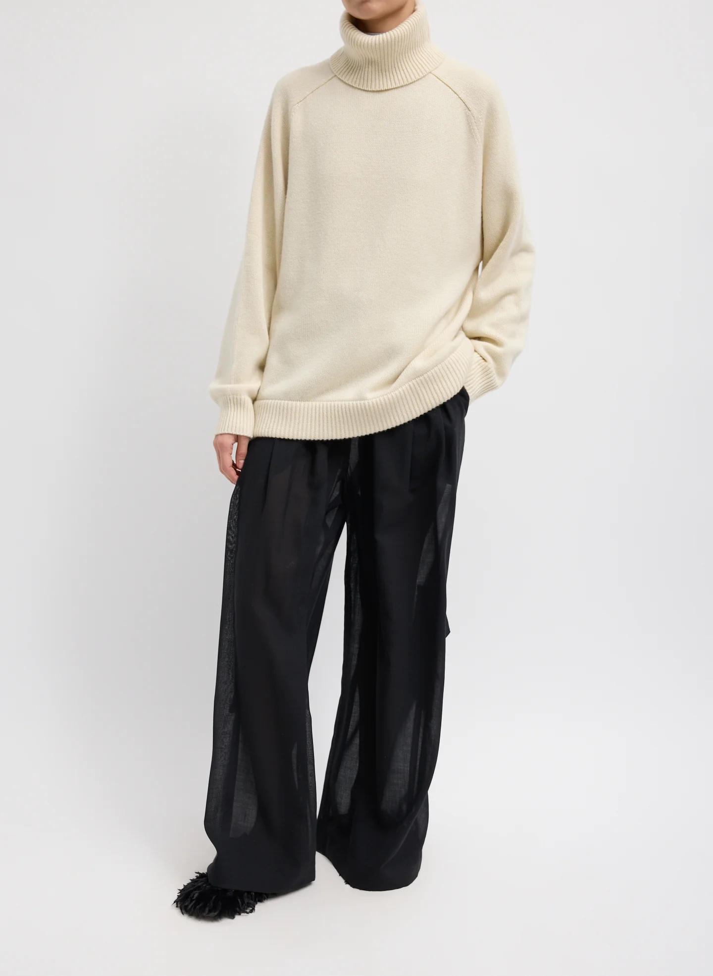 Cashmere Turtleneck Oversized Pullover Sweater - Image 3