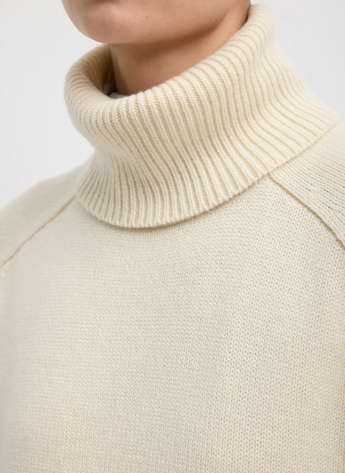 Cashmere Turtleneck Oversized Pullover Sweater - Image 7