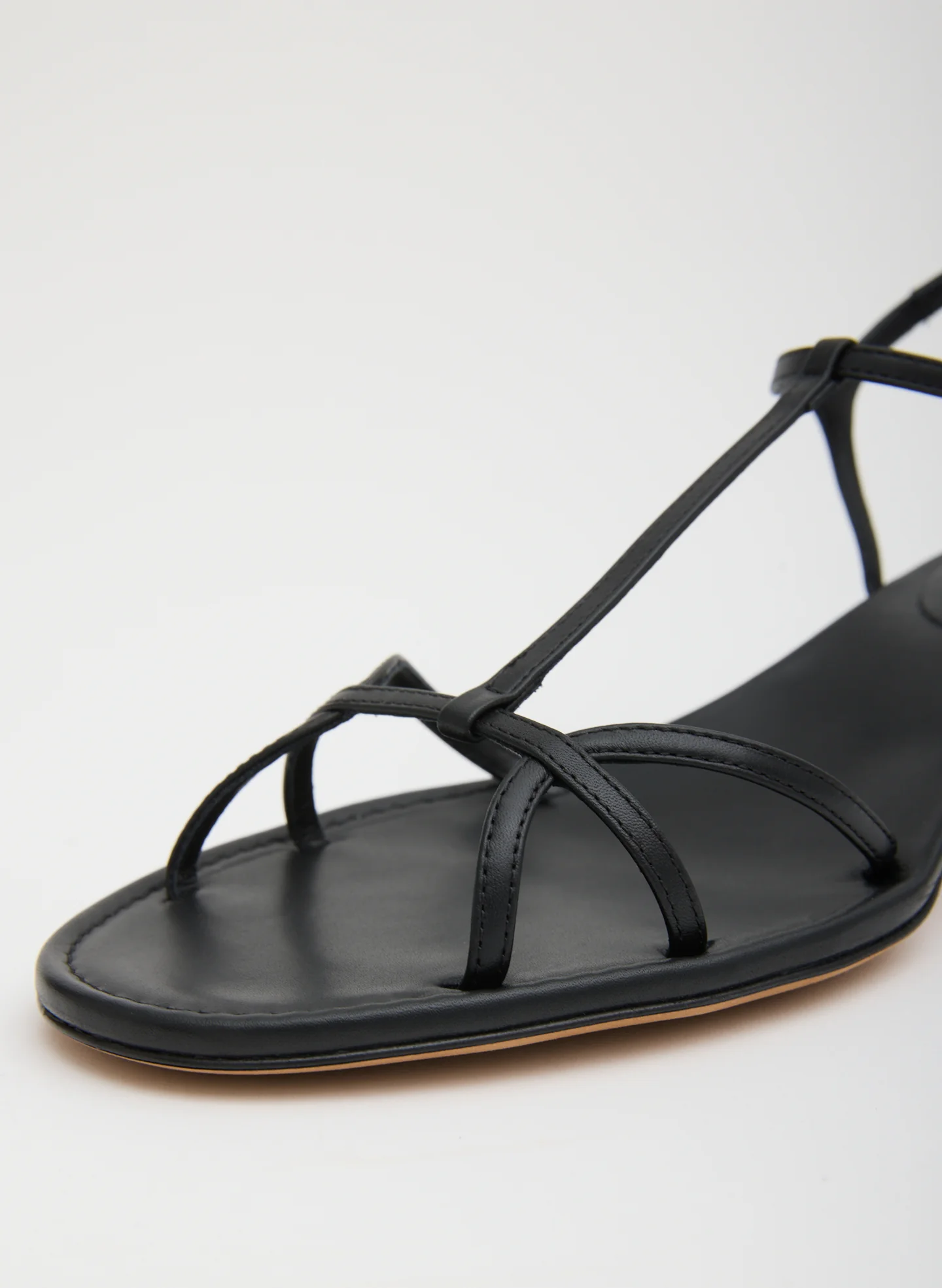 Christopher Heel - Image 6