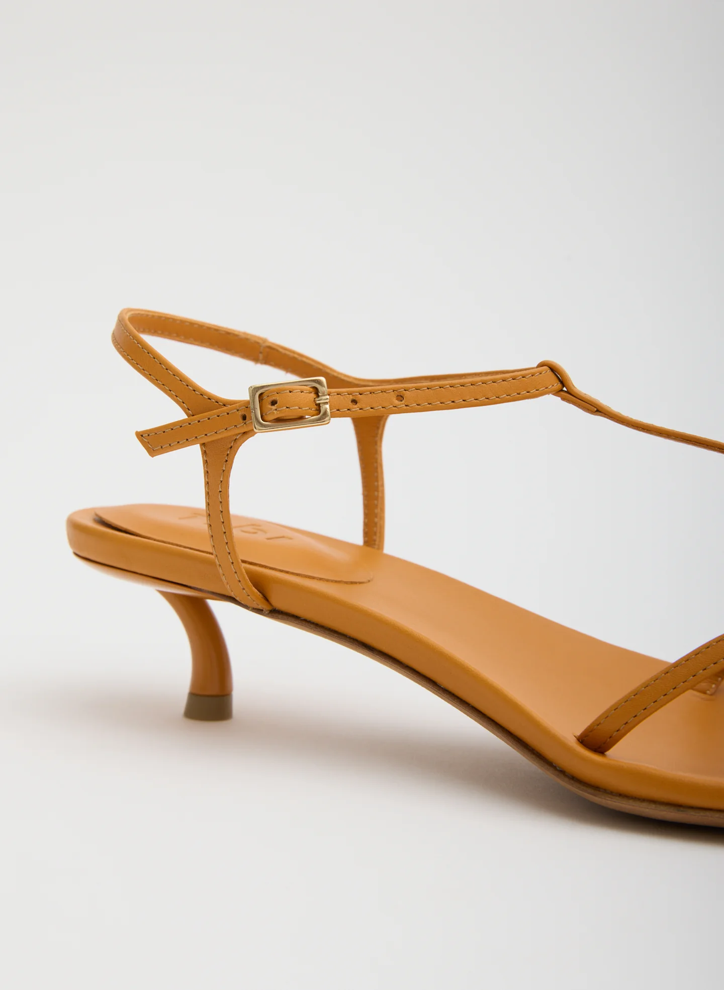 Christopher Heel - Image 6