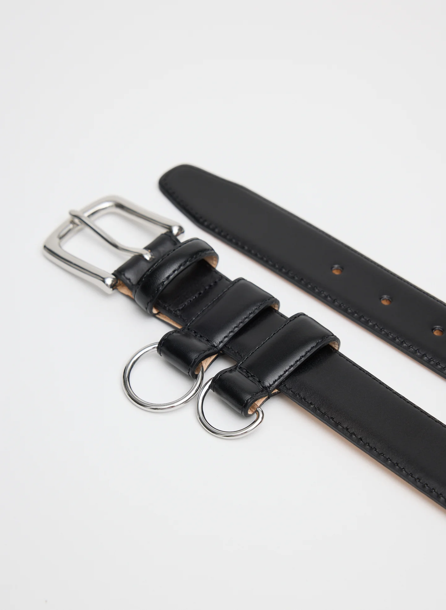 Classic Ring Hardware Leather Belt - Image 3