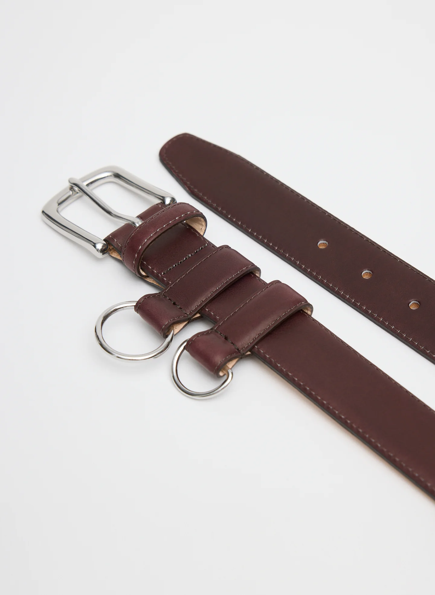 Classic Ring Hardware Leather Belt - Image 3