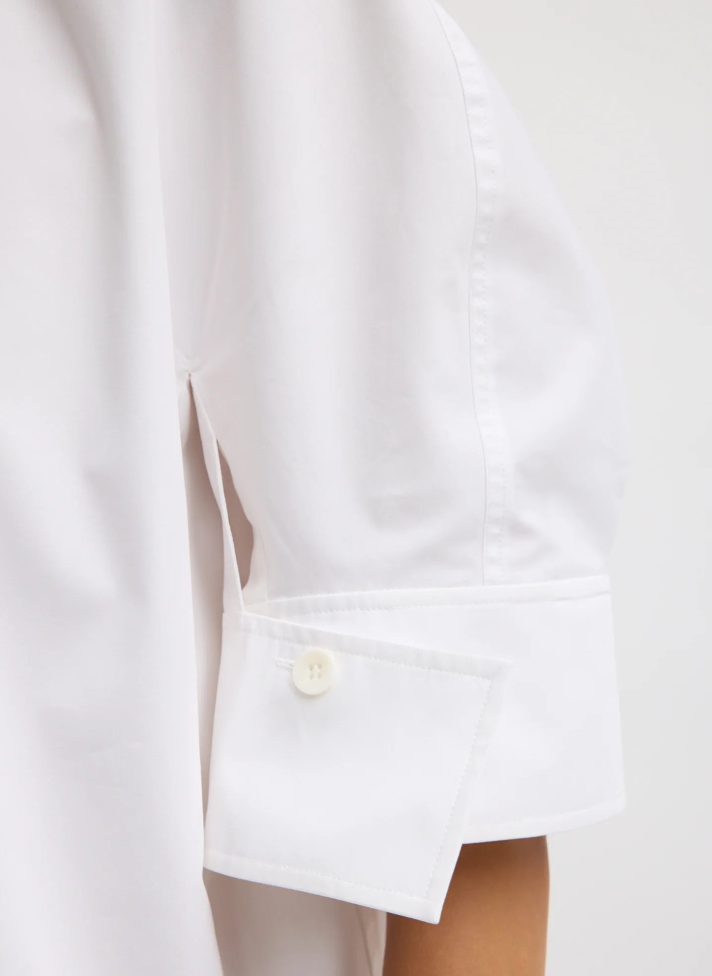 Compact Eco Poplin Reverse Sleeve Top - Image 5