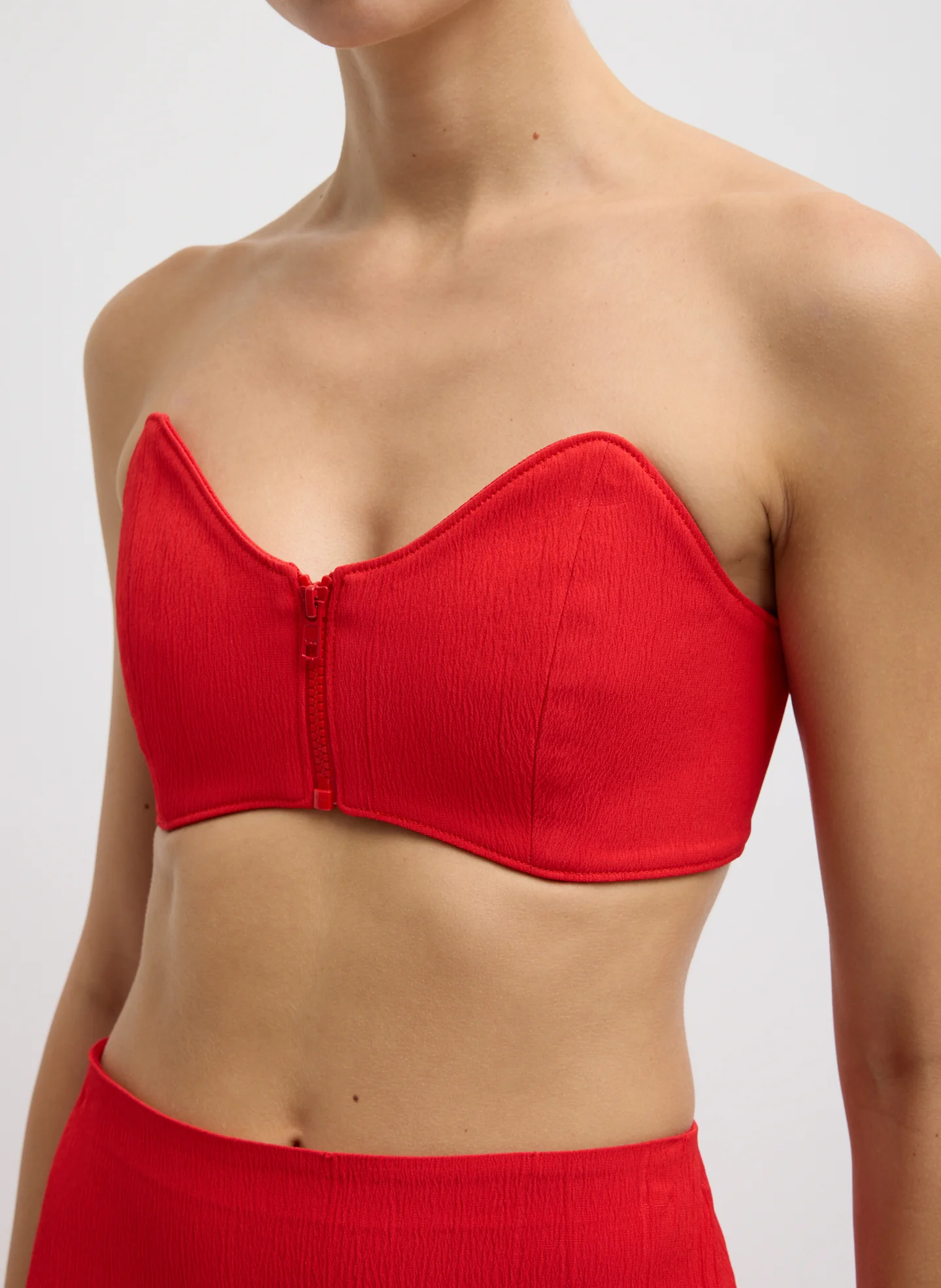 Creased Stretch Crepe Strapless Bralette - Image 5