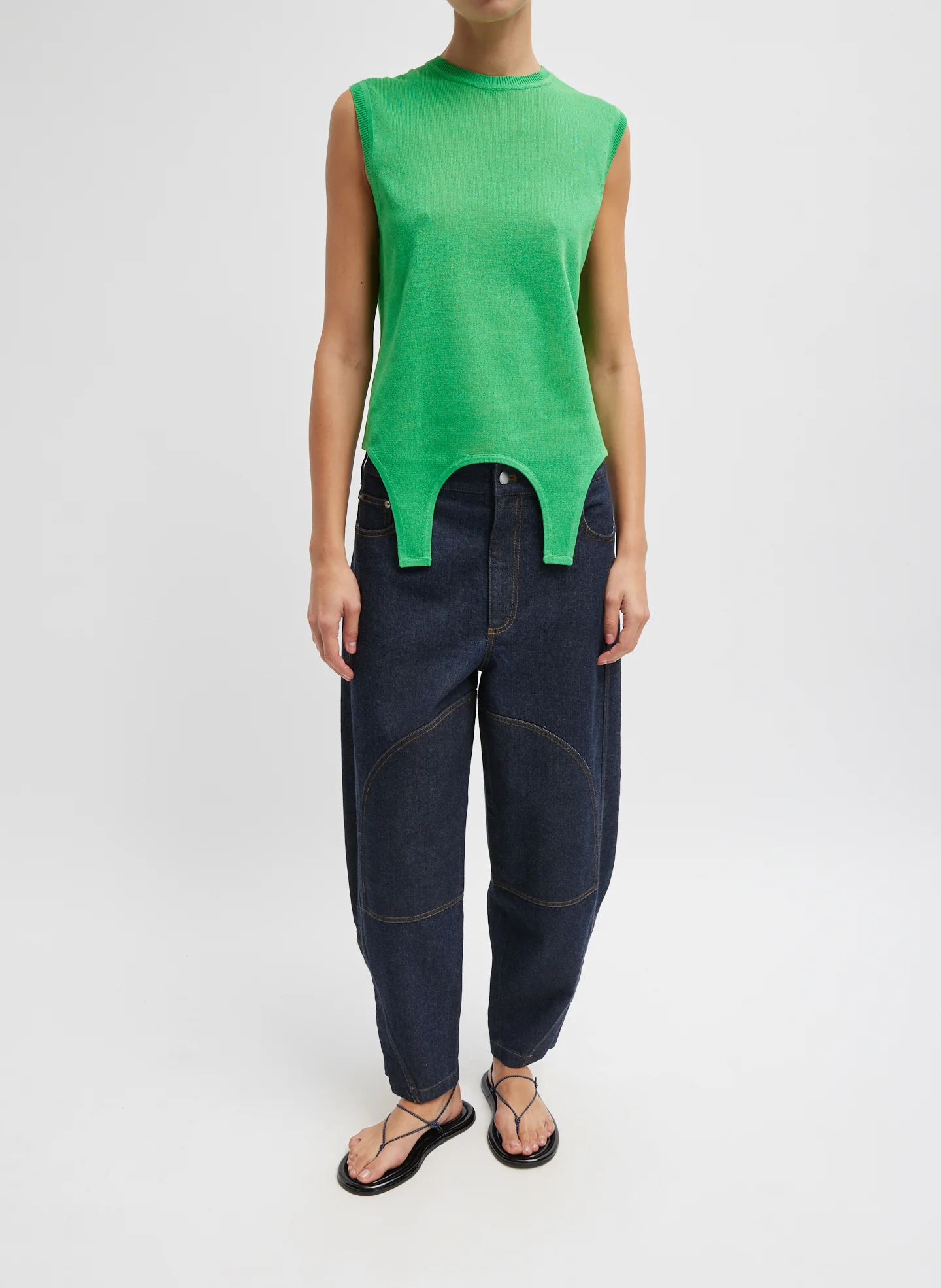 Crispy Sleeveless Sweater - Image 3