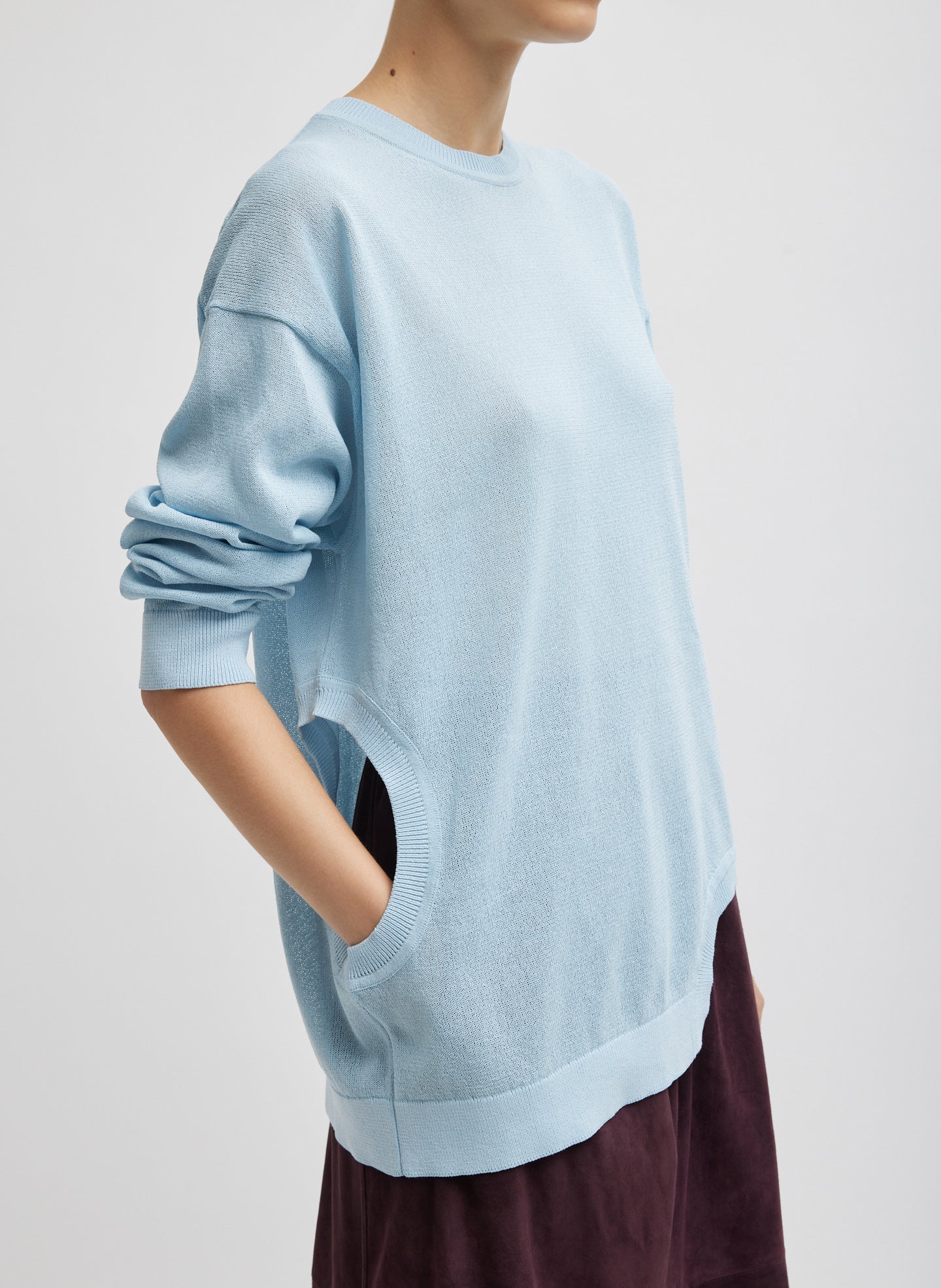 Crispy Sweater With Cut Out Detail