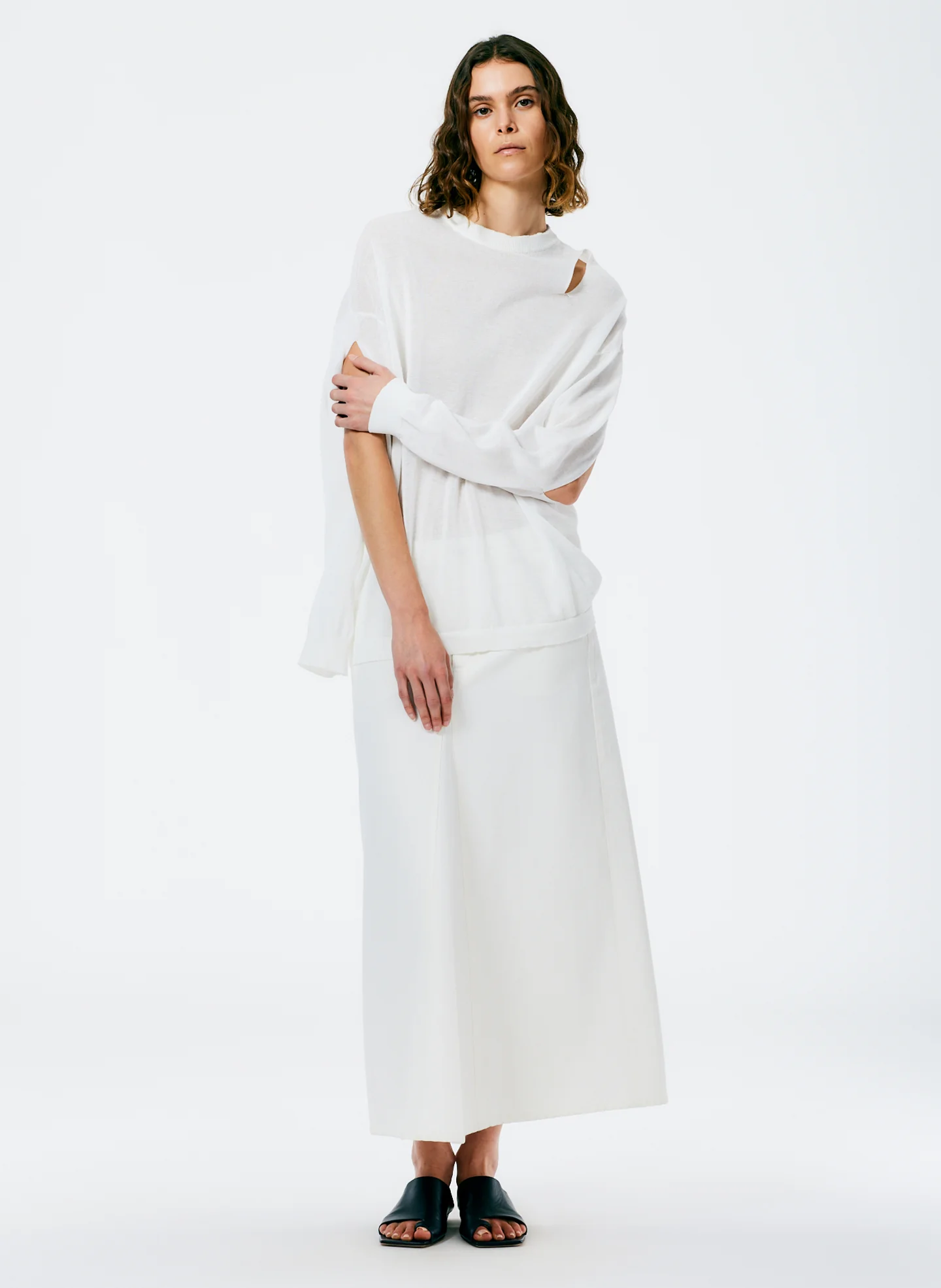 Crispy Viscose Slit Detail Oversized Pullover - Image 3