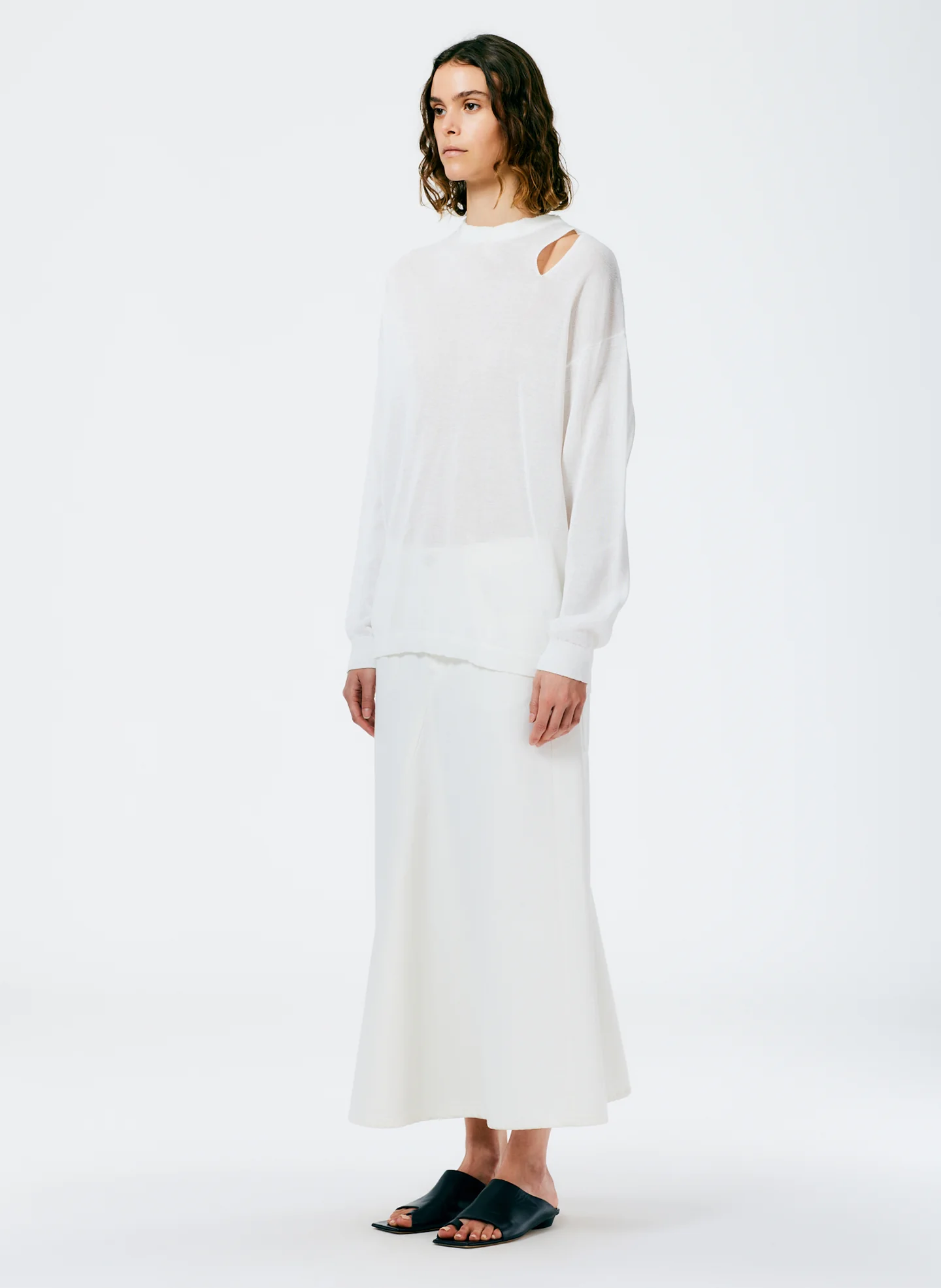 Crispy Viscose Slit Detail Oversized Pullover - Image 4
