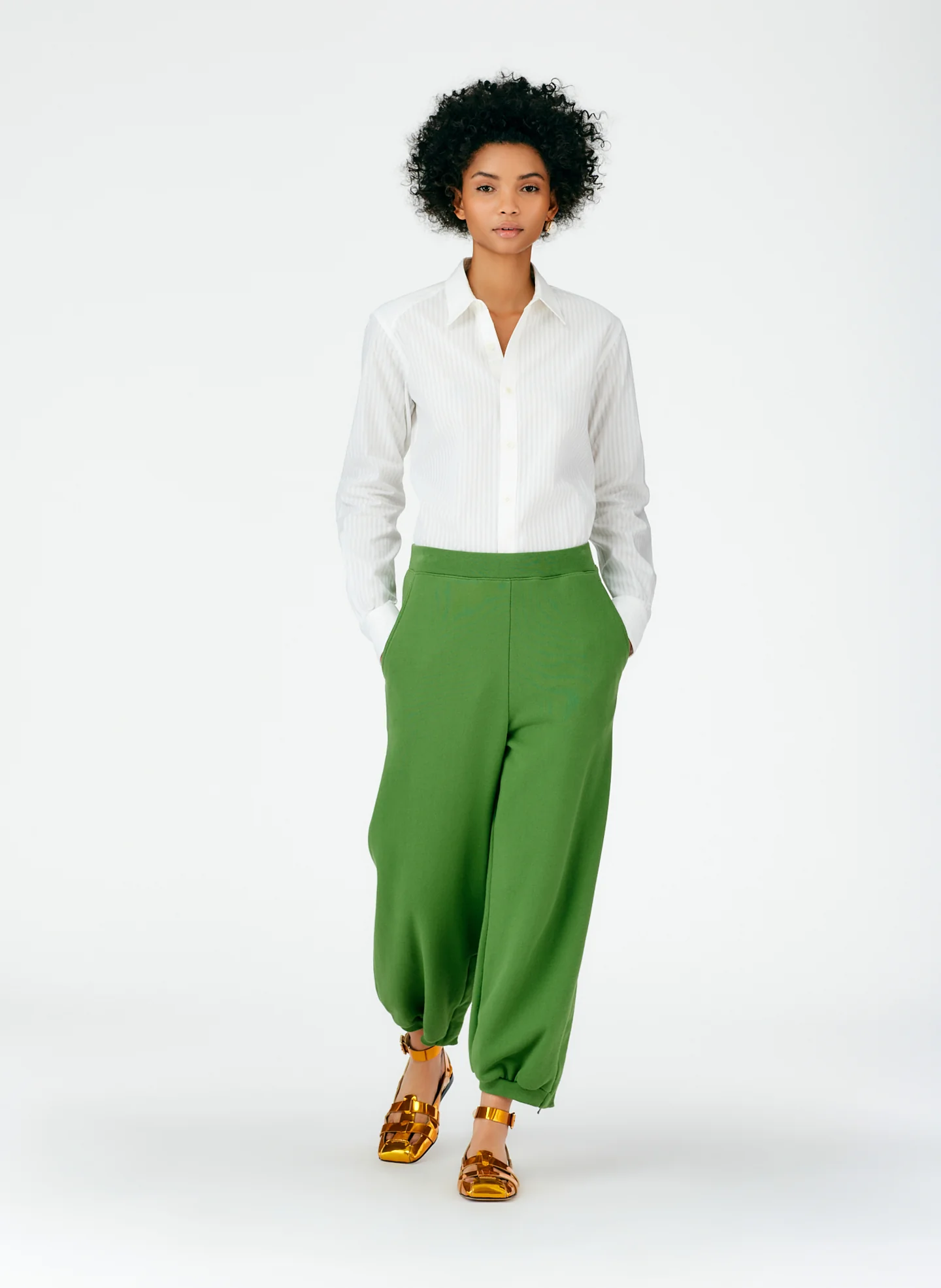 Cropped Sweatpant with Zipper - Image 6