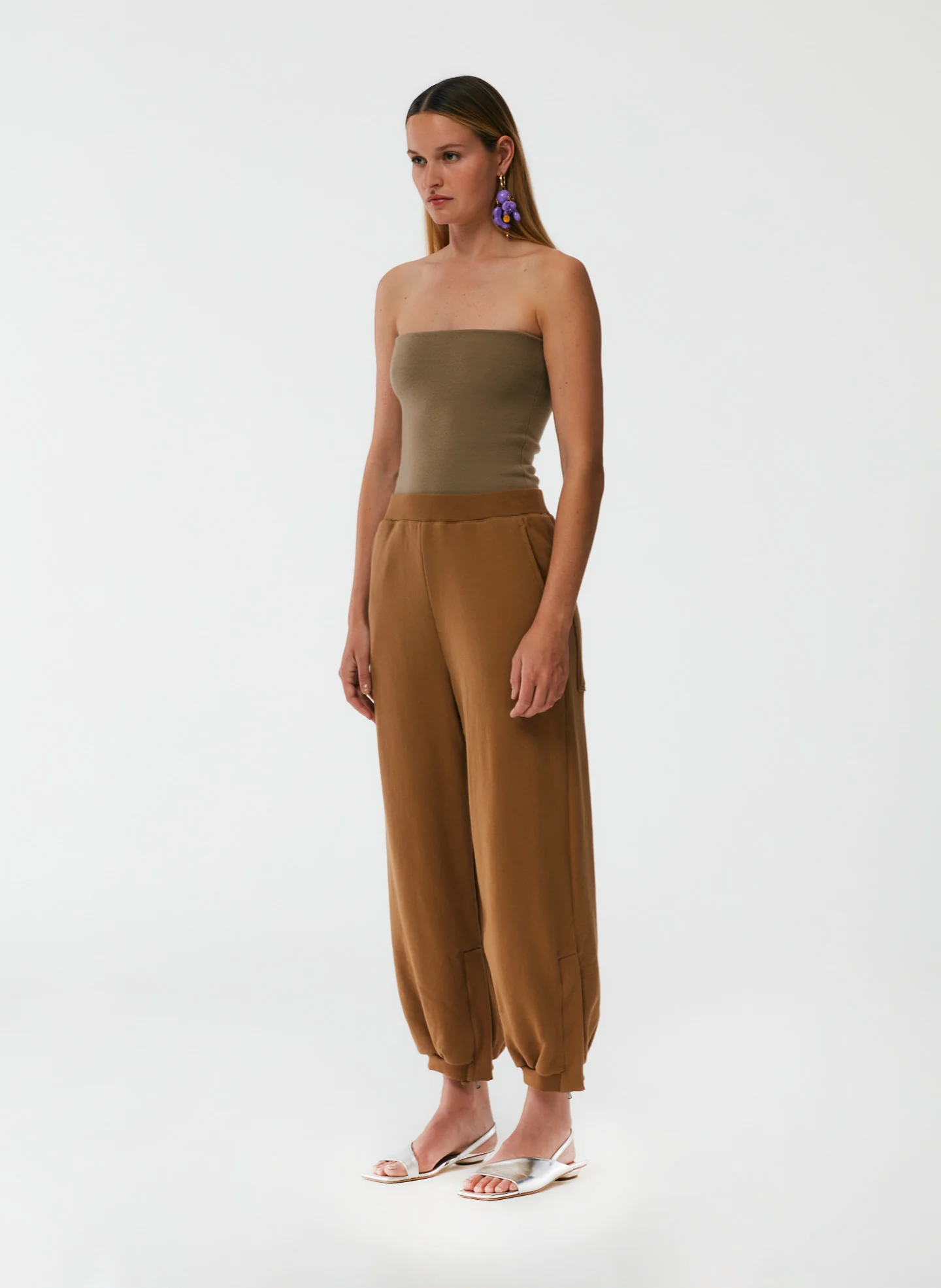 Cropped Sweatpant with Zipper - Image 2