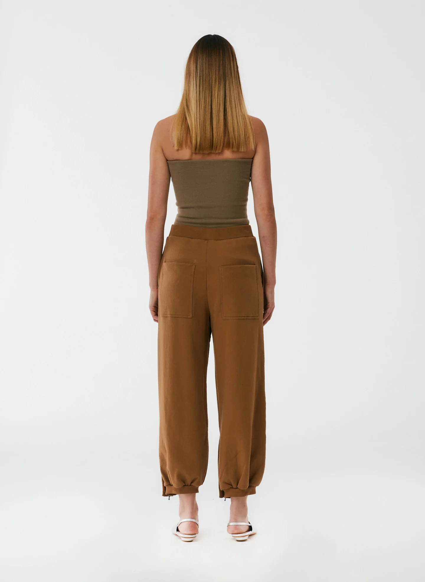 Cropped Sweatpant with Zipper - Image 4
