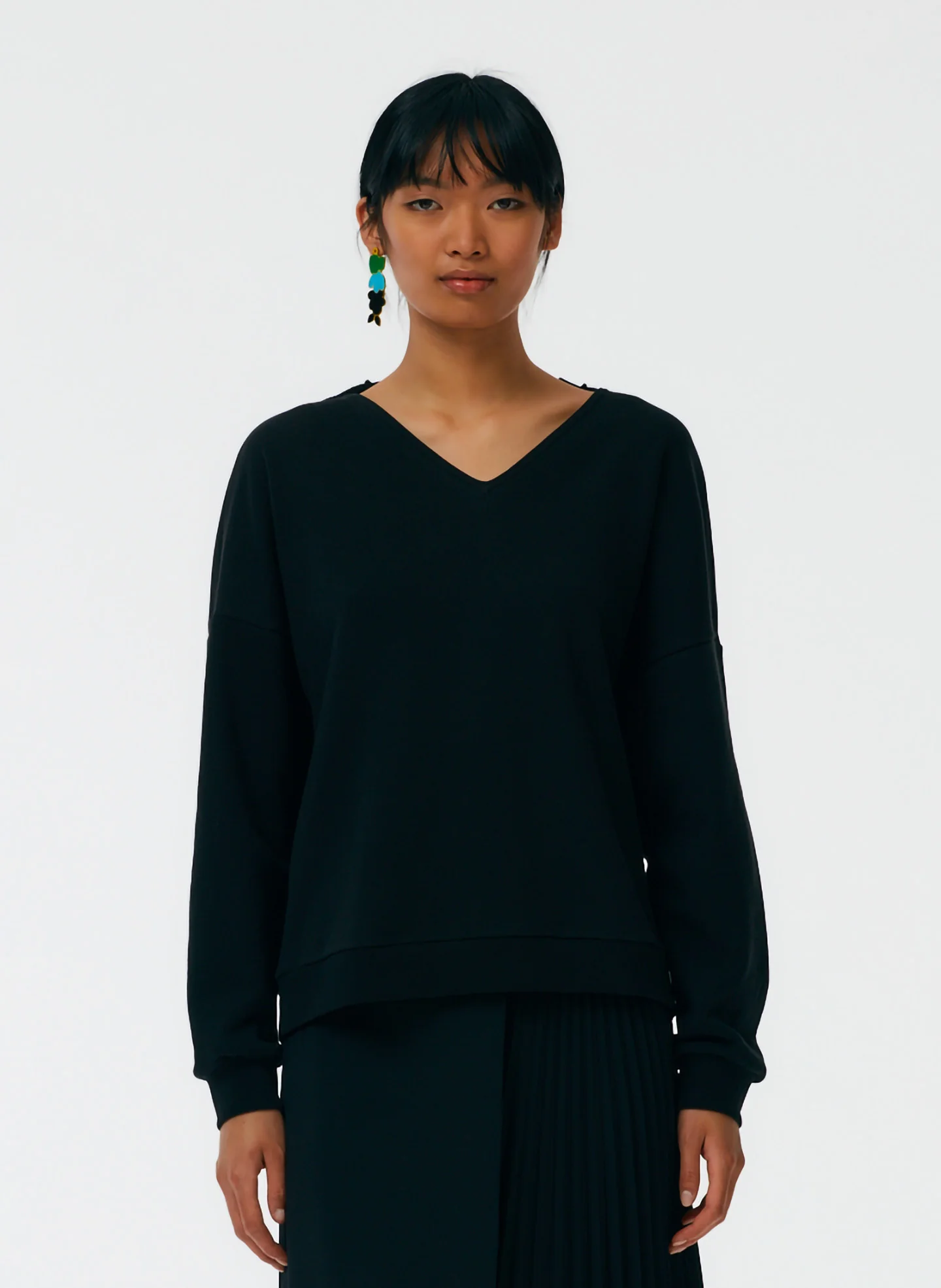 Cutout Dicky Sweatshirt - Image 10