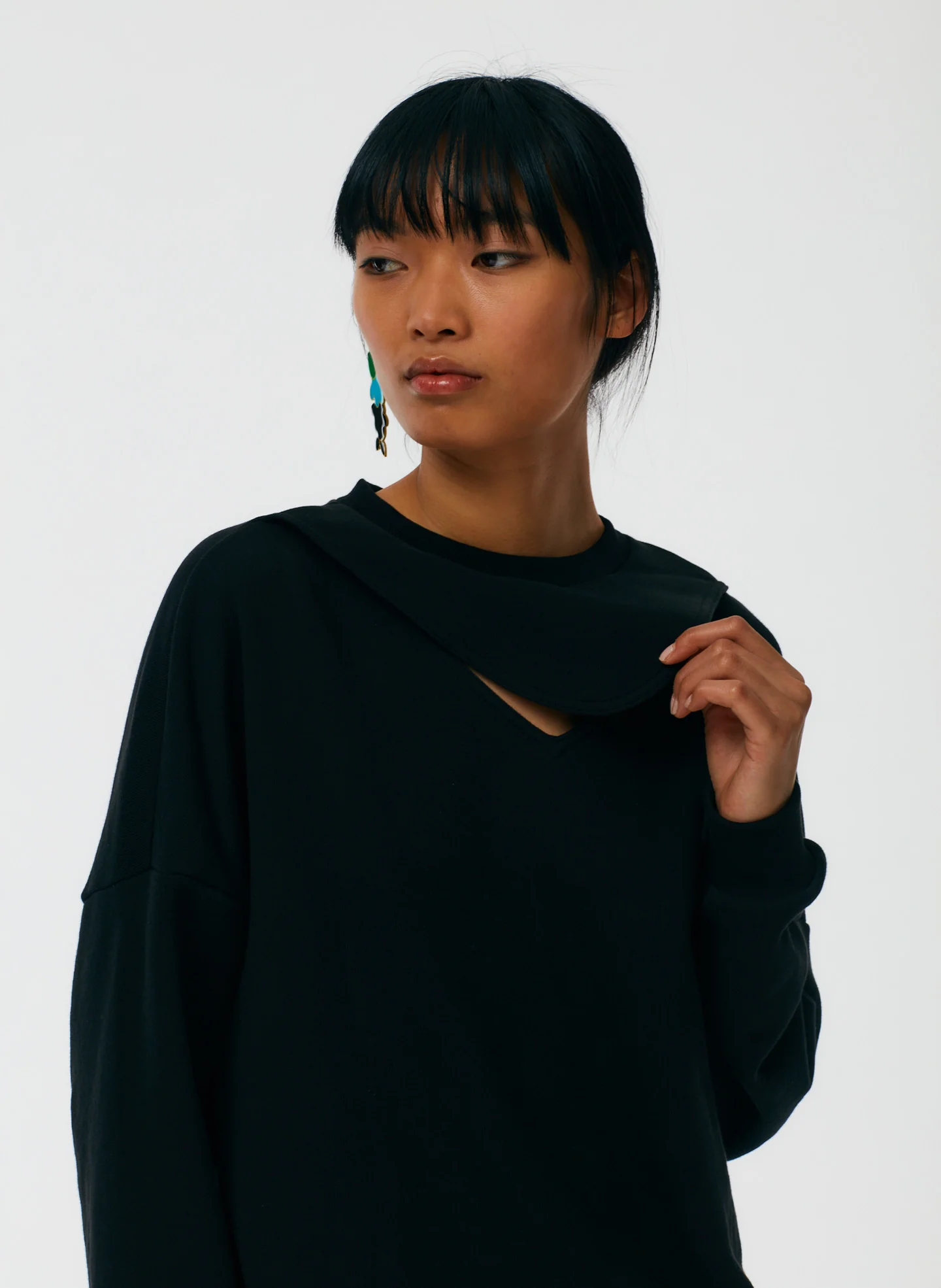 Cutout Dicky Sweatshirt - Image 12