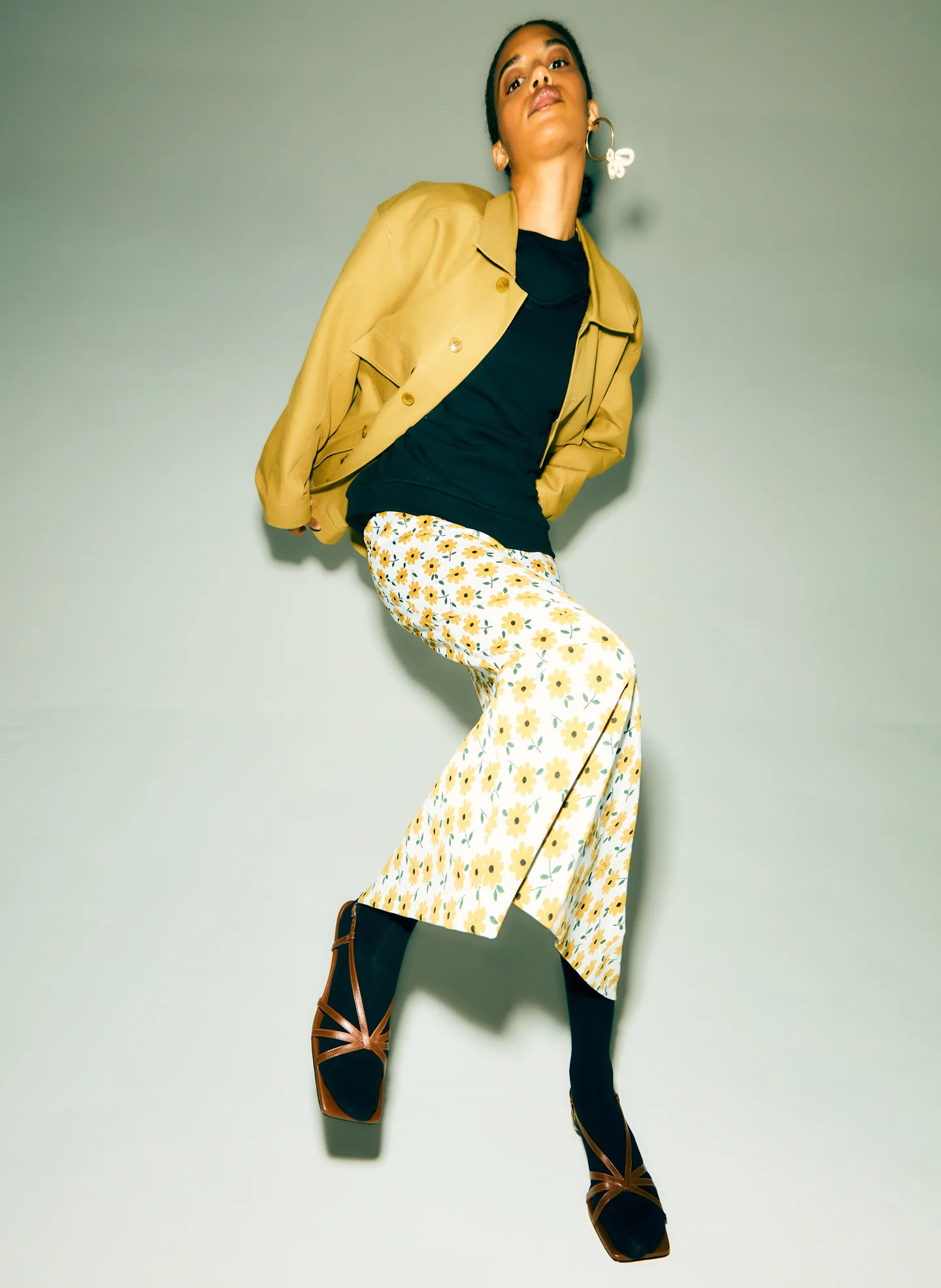 Cutout Dicky Sweatshirt - Image 14