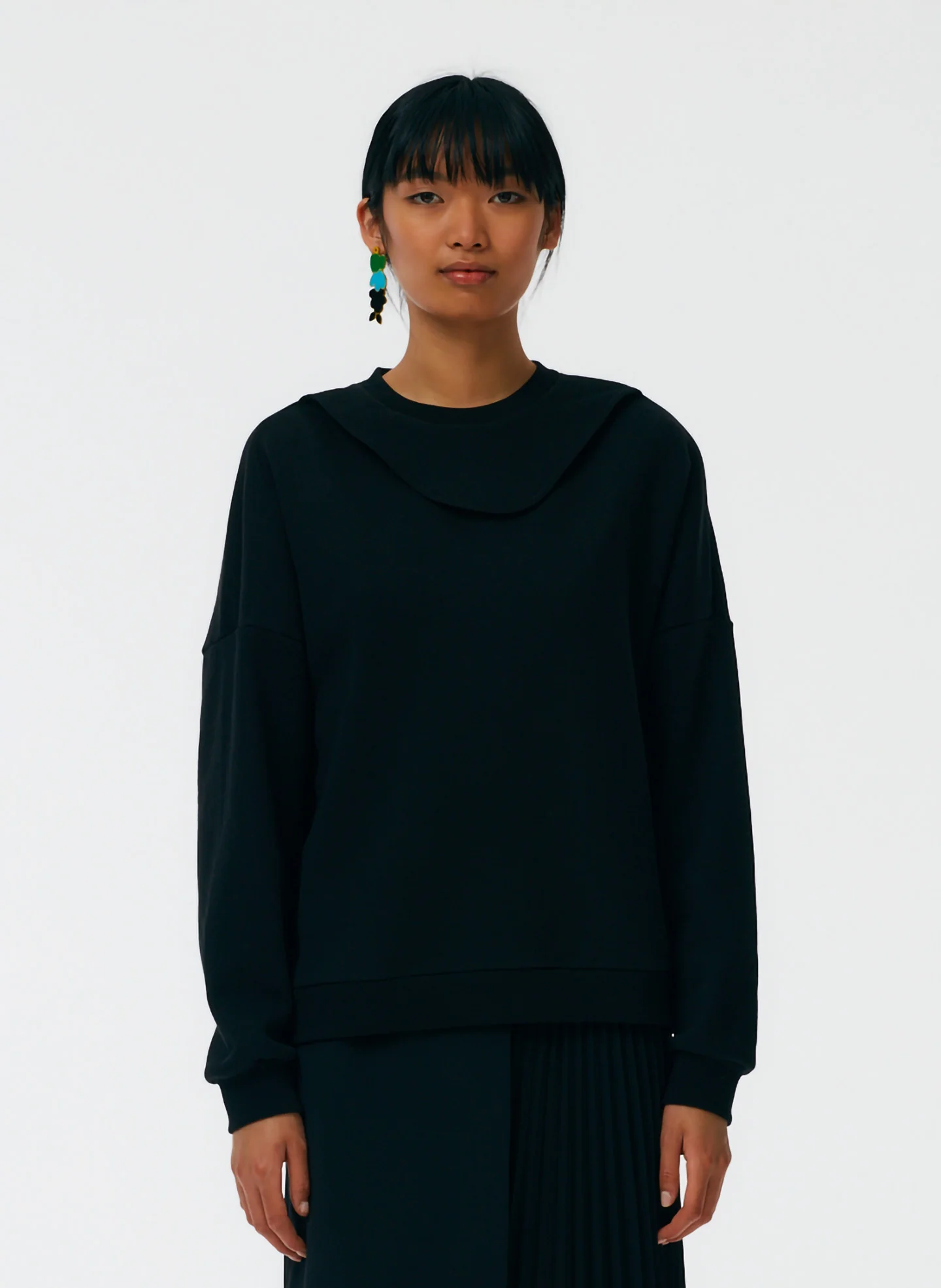 Cutout Dicky Sweatshirt - Image 6