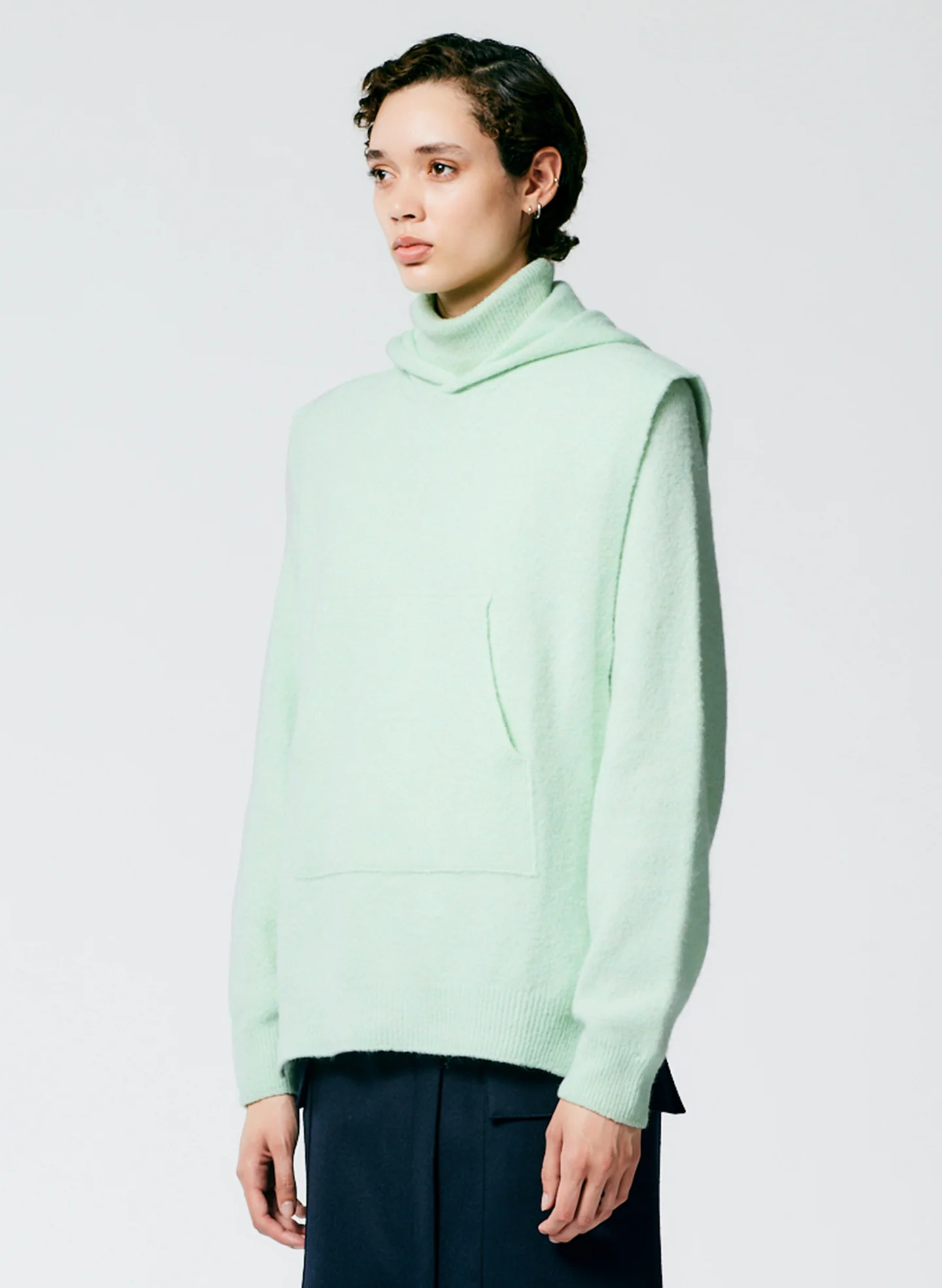 Douillet Hooded Dickie - Image 4