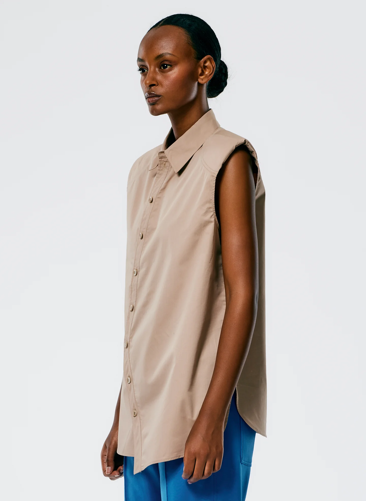 Eco Poplin Sleeveless Shoulderpad Shirt - Image 3