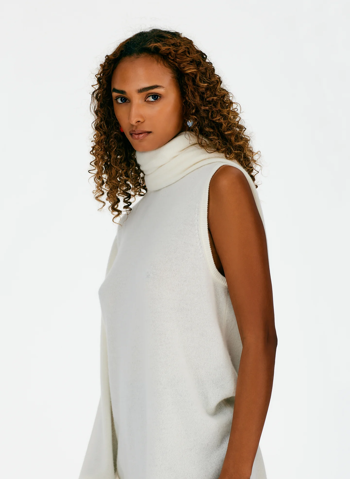 Feather Weight Cashmere Cutout Sleeve Pullover - Image 19