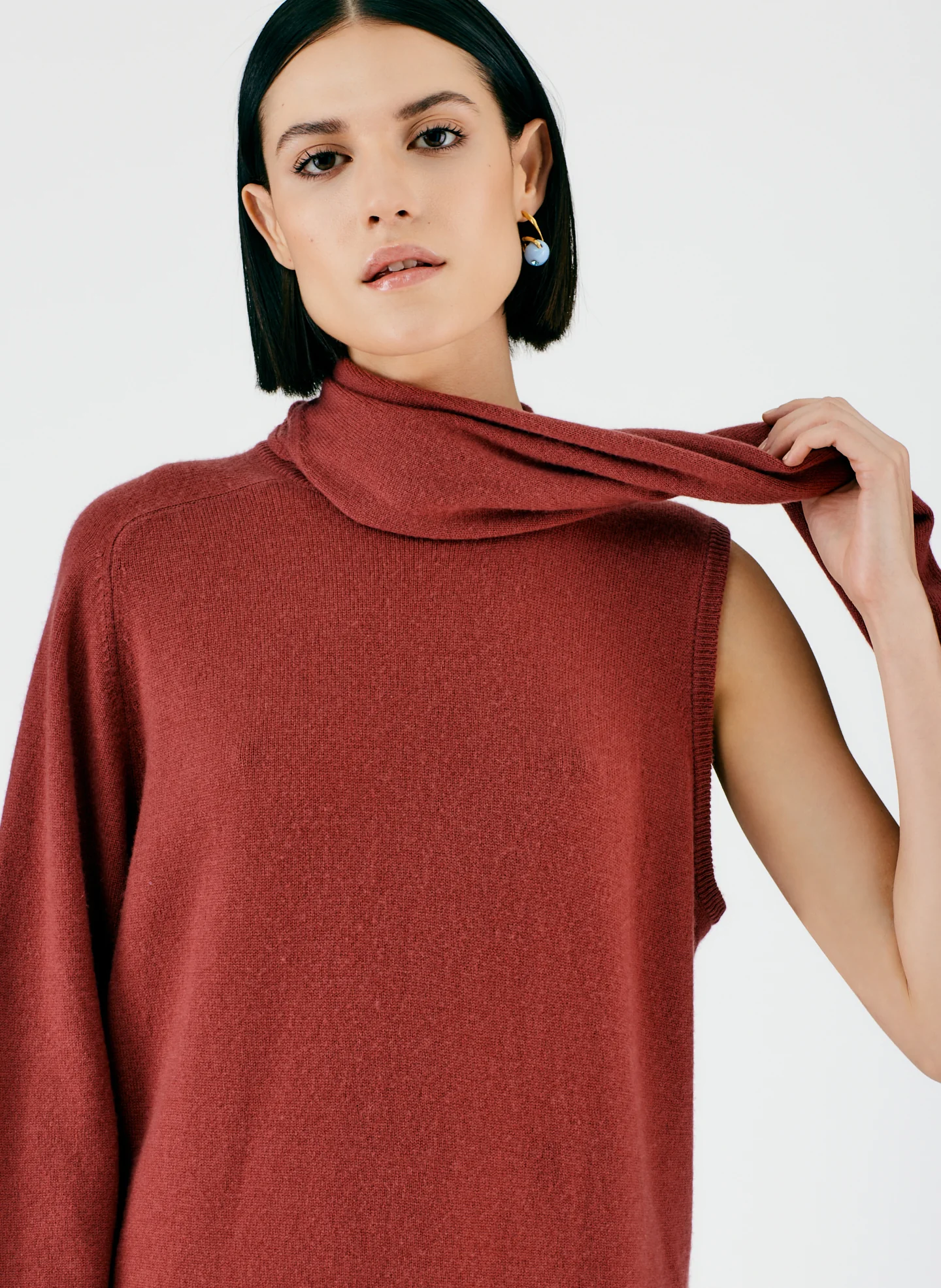 Feather Weight Cashmere Cutout Sleeve Pullover - Image 8