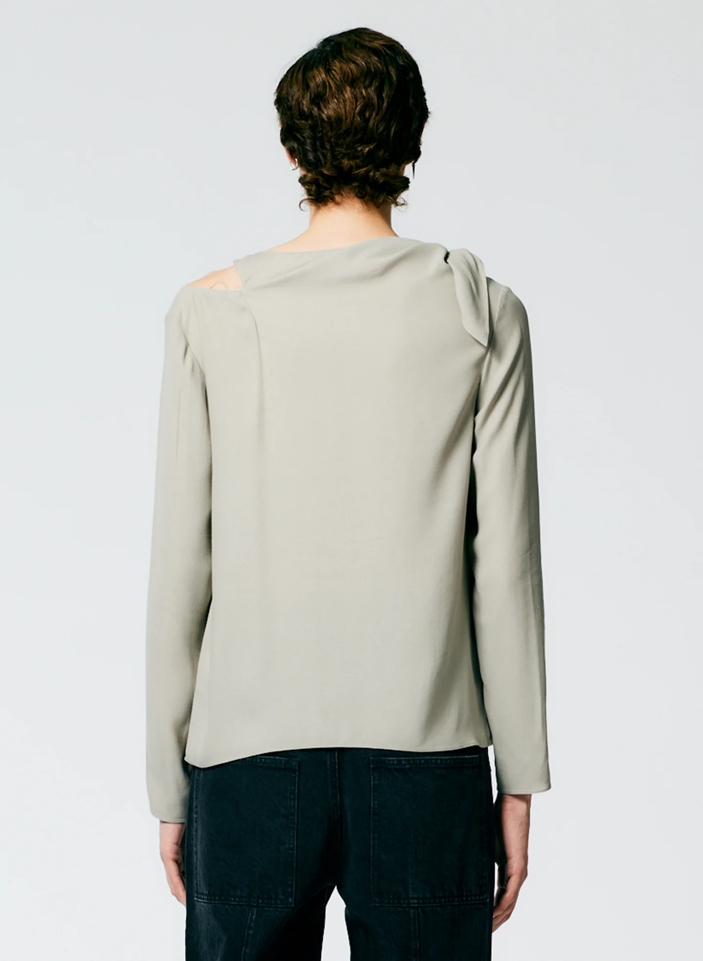 Feather Weight Eco Crepe Benedict Top - Image 3