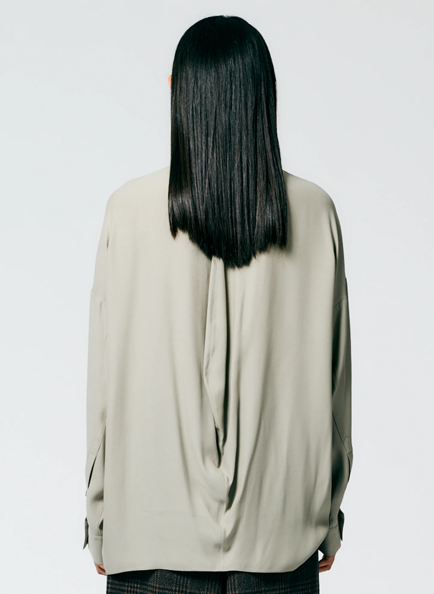 Feather Weight Eco Crepe Davenport Sculpted Shirt - Image 5