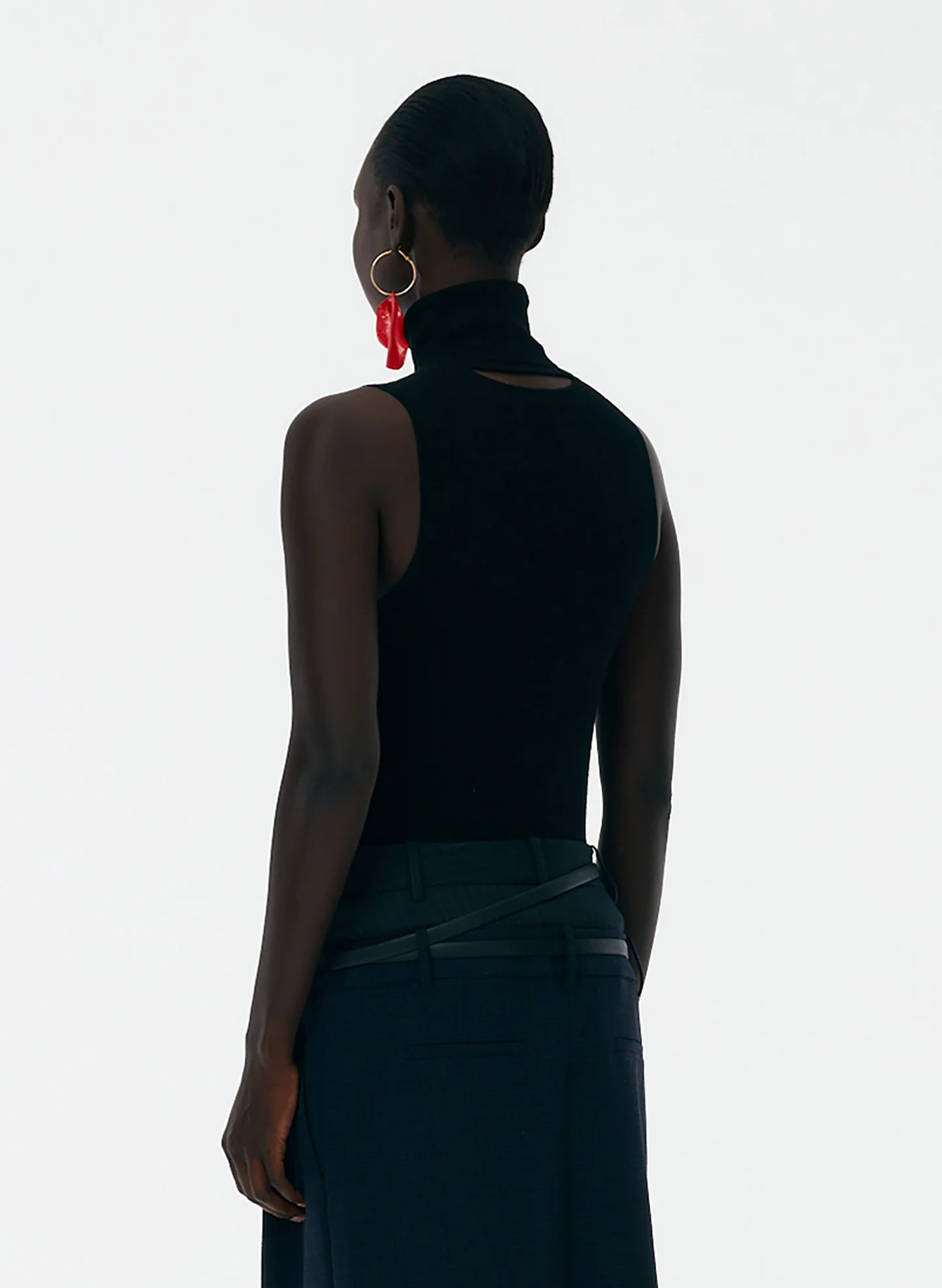 Feather Weight Ribbed Turtleneck Sweater Tank - Image 4