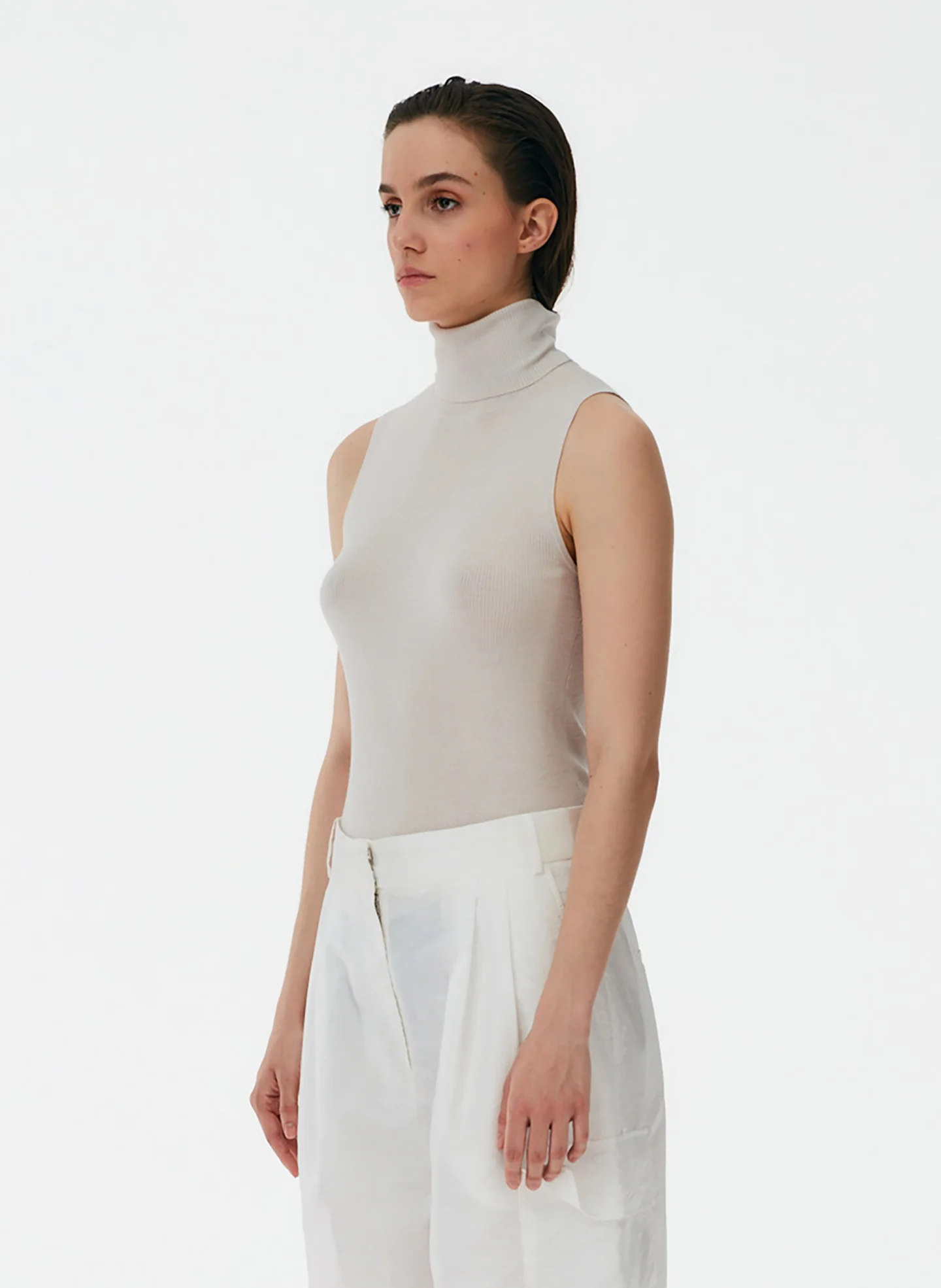 Feather Weight Ribbed Turtleneck Sweater Tank - Image 9
