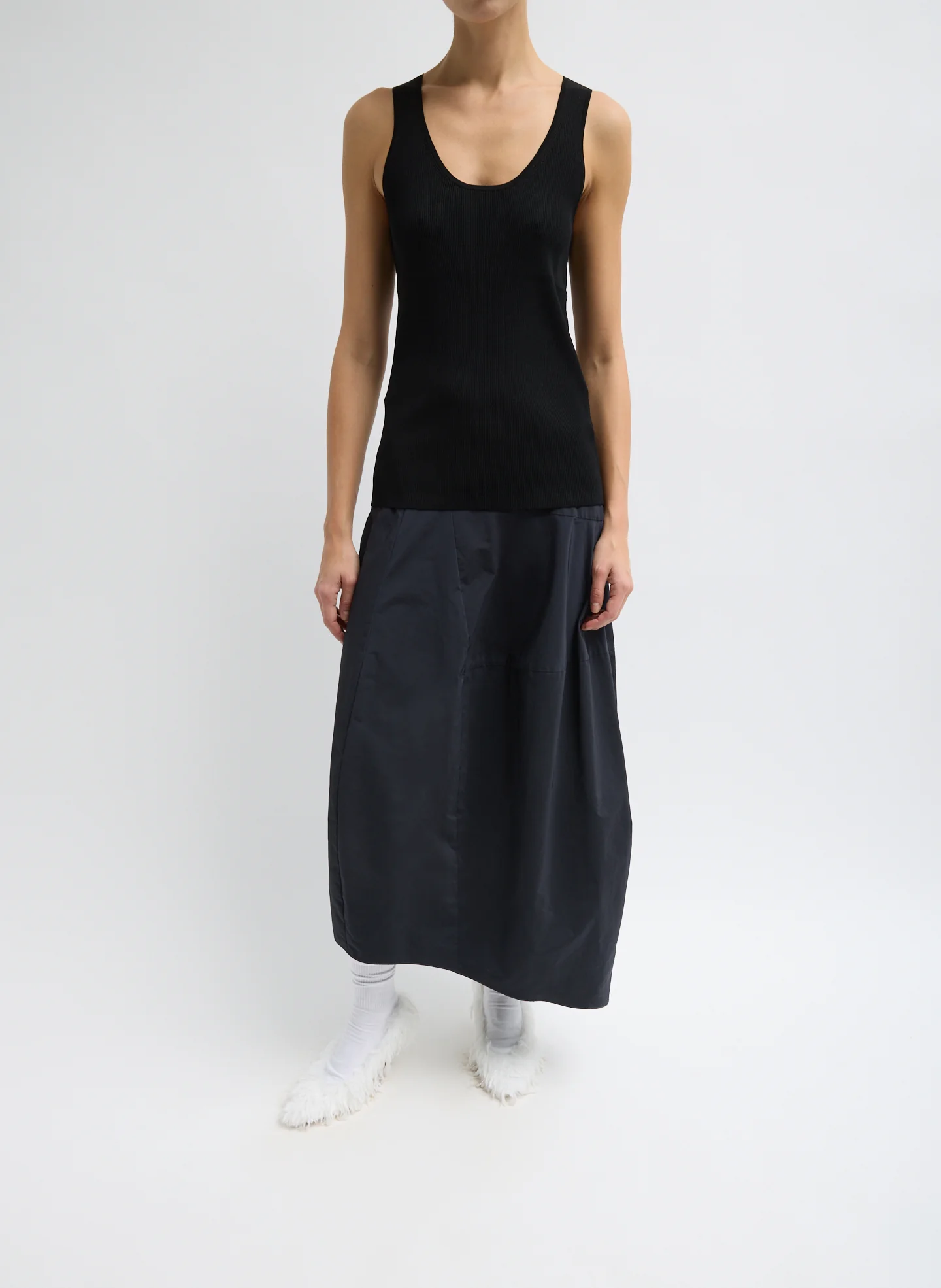 Giselle Tank Sweater - Image 4