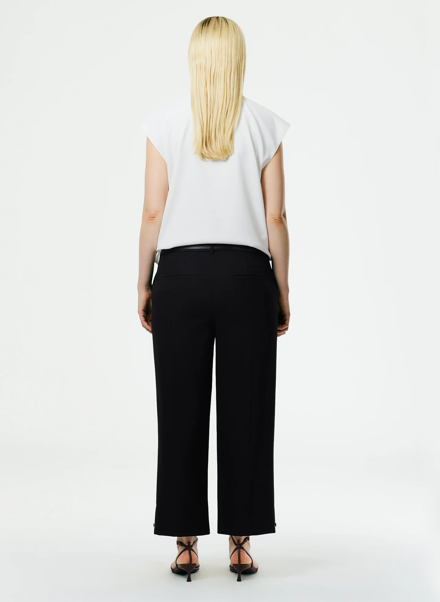 Grain De Poudre Cropped Pant - Image 4