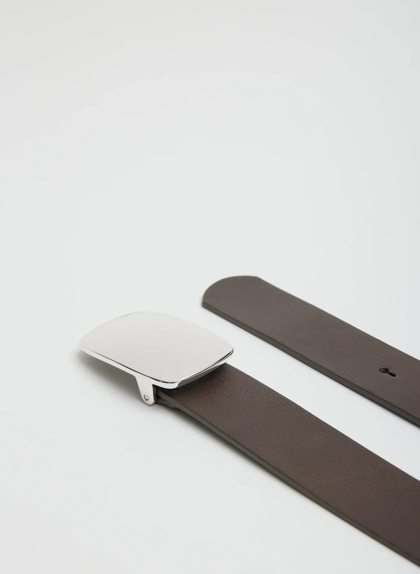 Hector Plaque Leather Belt - Image 2