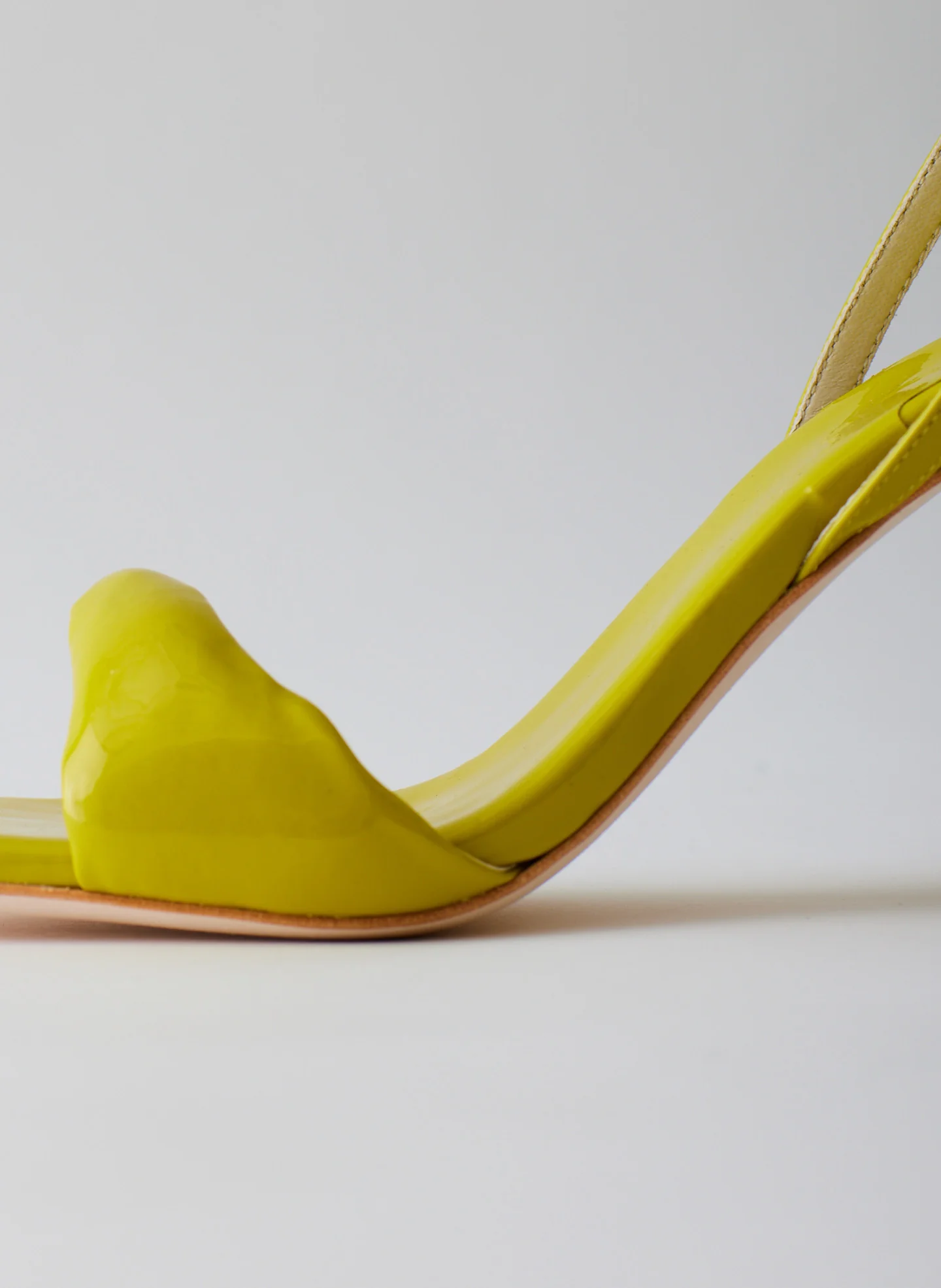 Patent Hugh Sandal - Image 6