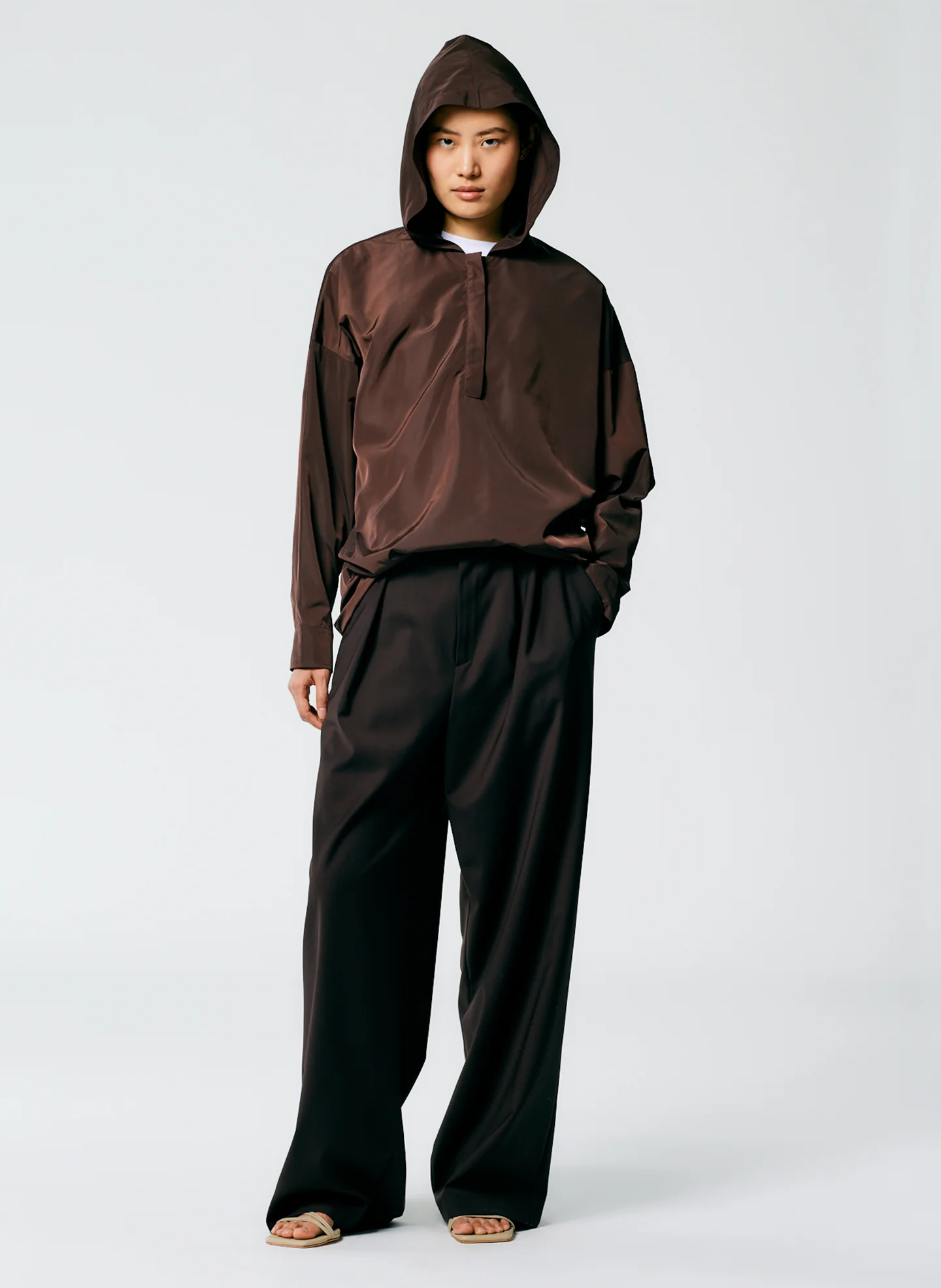 Italian Sporty Nylon Hoodie With Cocoon Back - Image 4