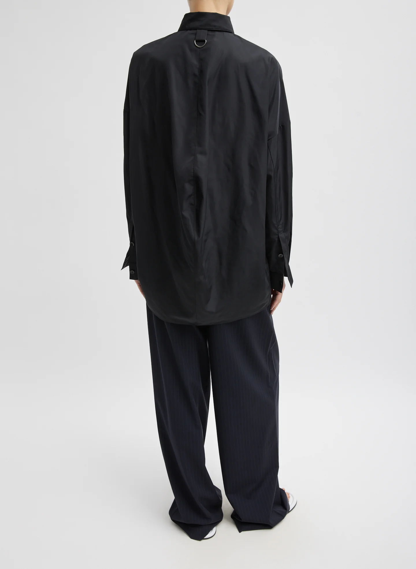 Italian Sporty Nylon Shirt With Cocoon Back - Image 7