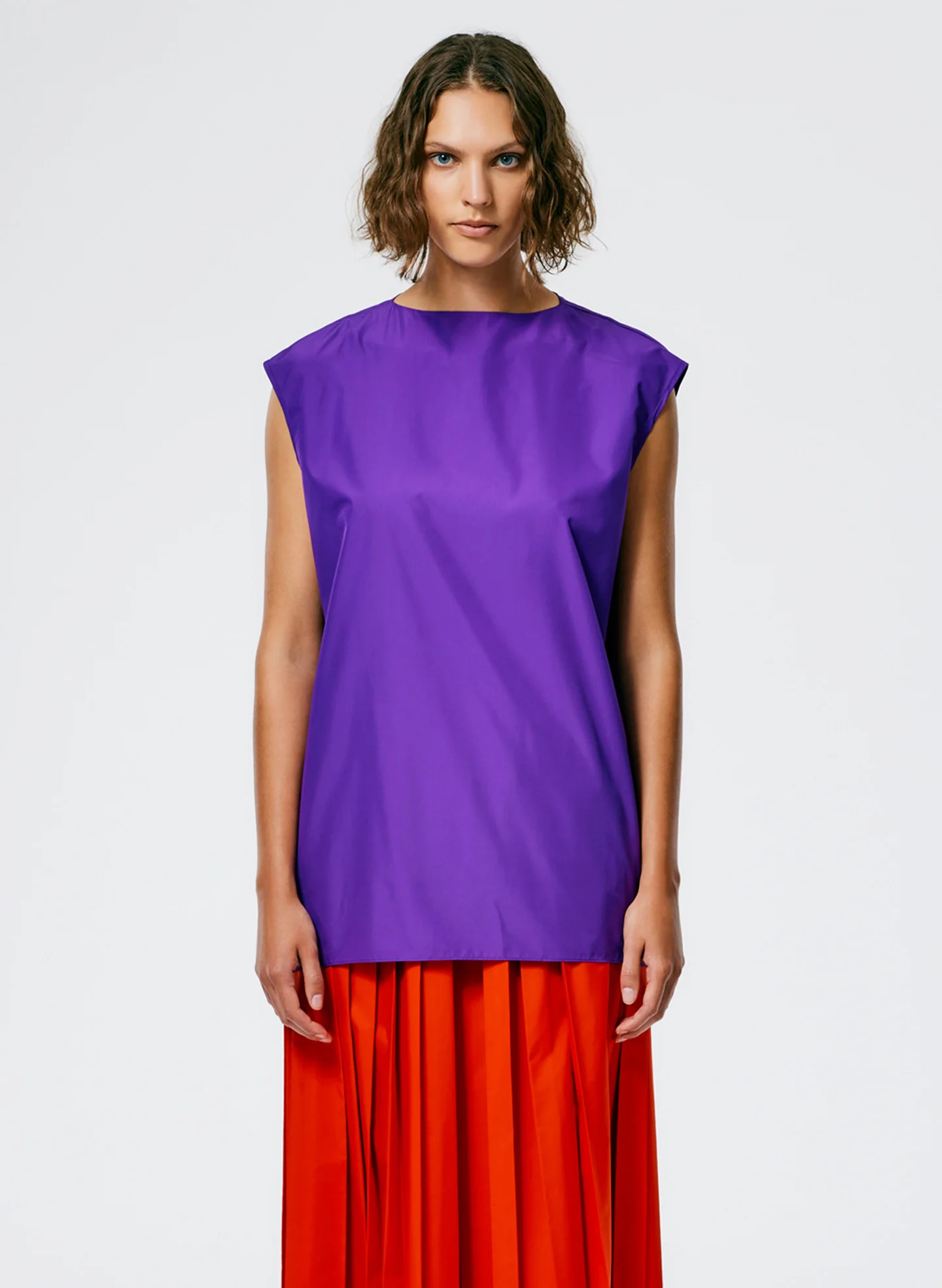 Italian Sporty Nylon Sleeveless Cocoon Top - Image 3