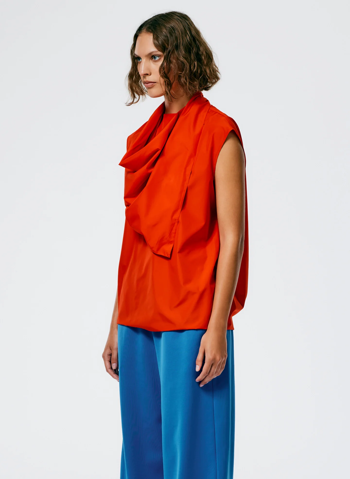 Italian Sporty Nylon Sleeveless Cocoon Top - Image 3