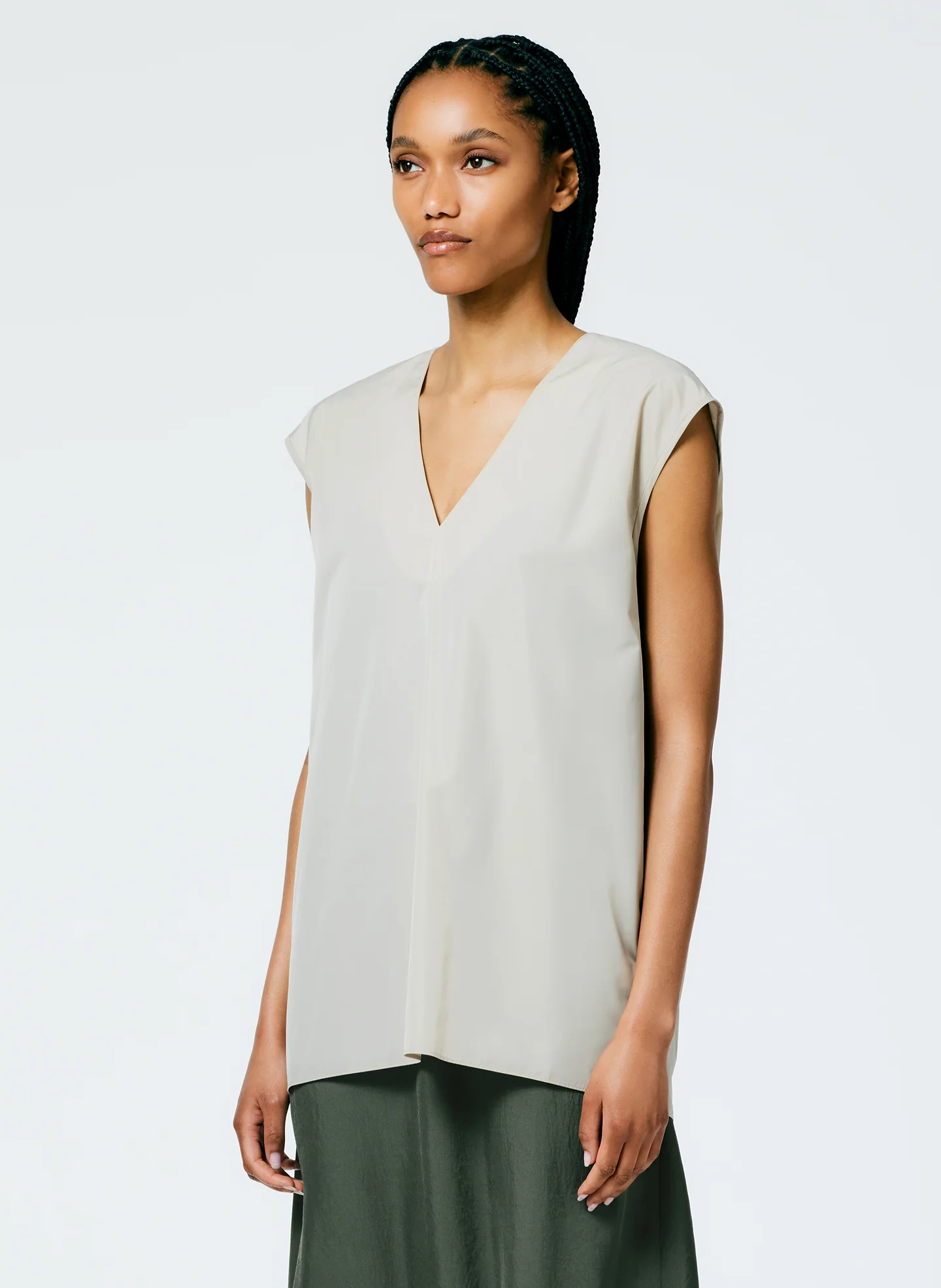Italian Sporty Nylon Sleeveless V-Neck Top - Image 2