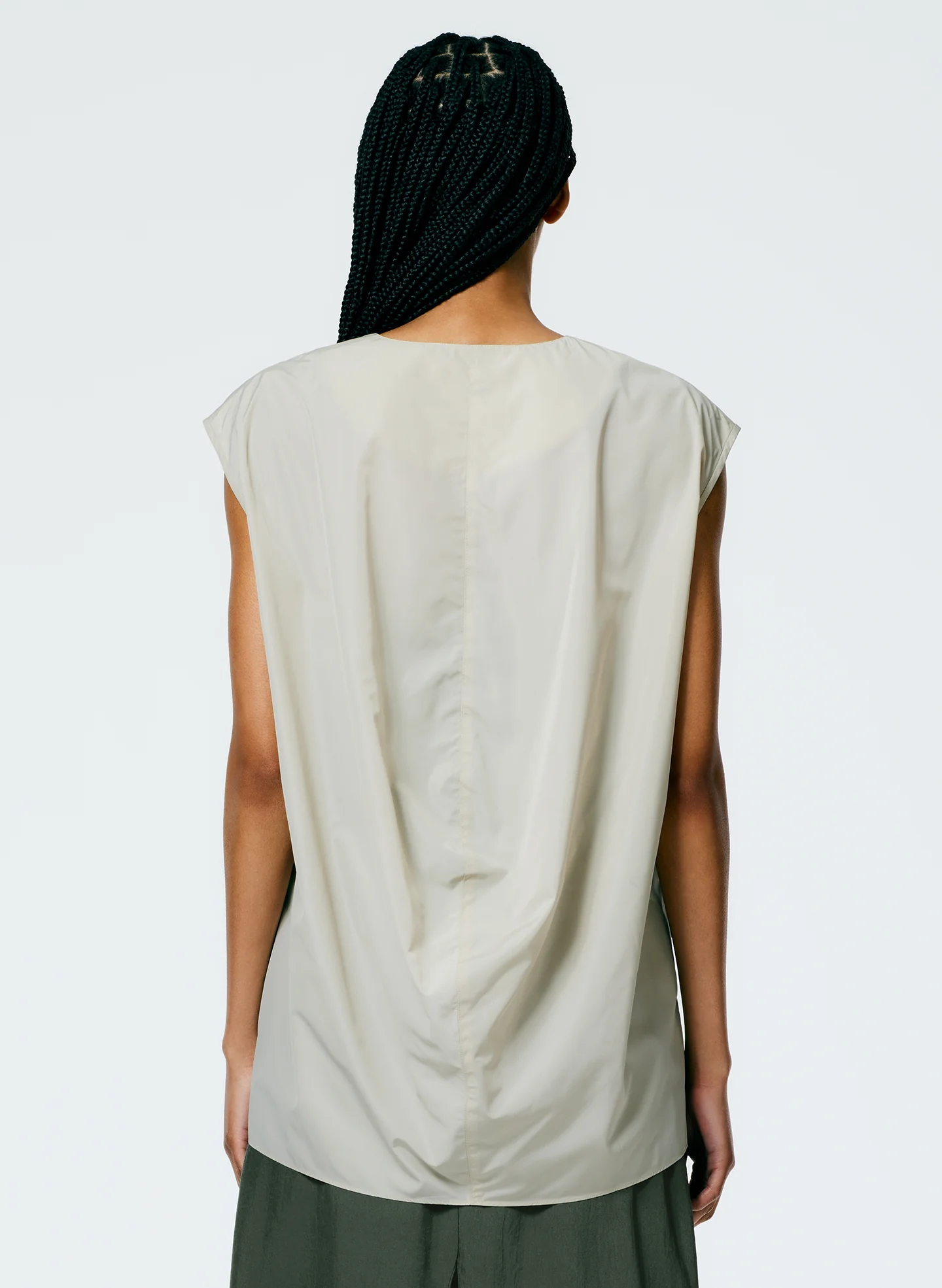 Italian Sporty Nylon Sleeveless V-Neck Top - Image 3
