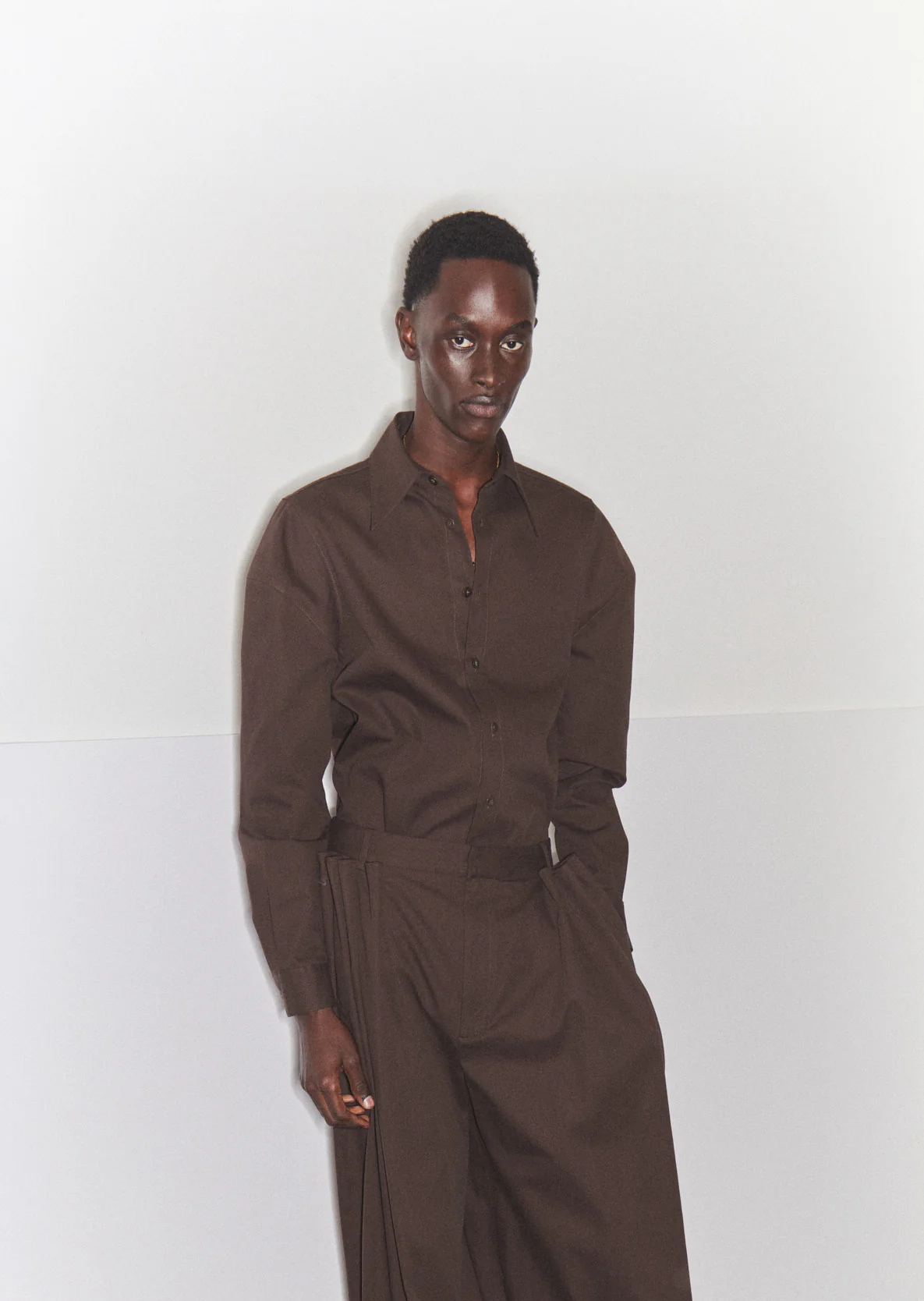 Luxe Spring Twill Hinged Shirt - Image 2